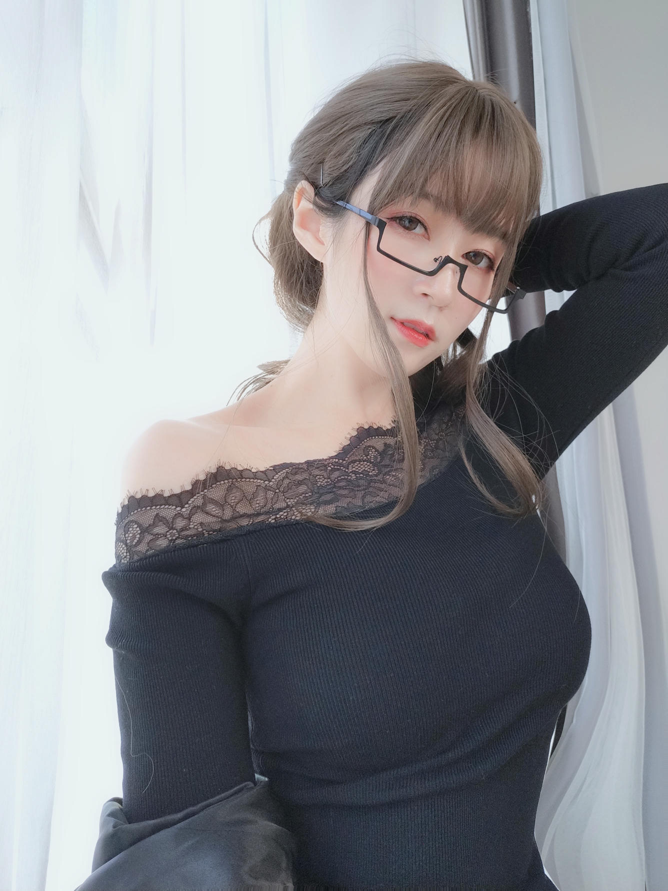 白银81 NO.049 黑西服 [136P7V-930MB]_第2集