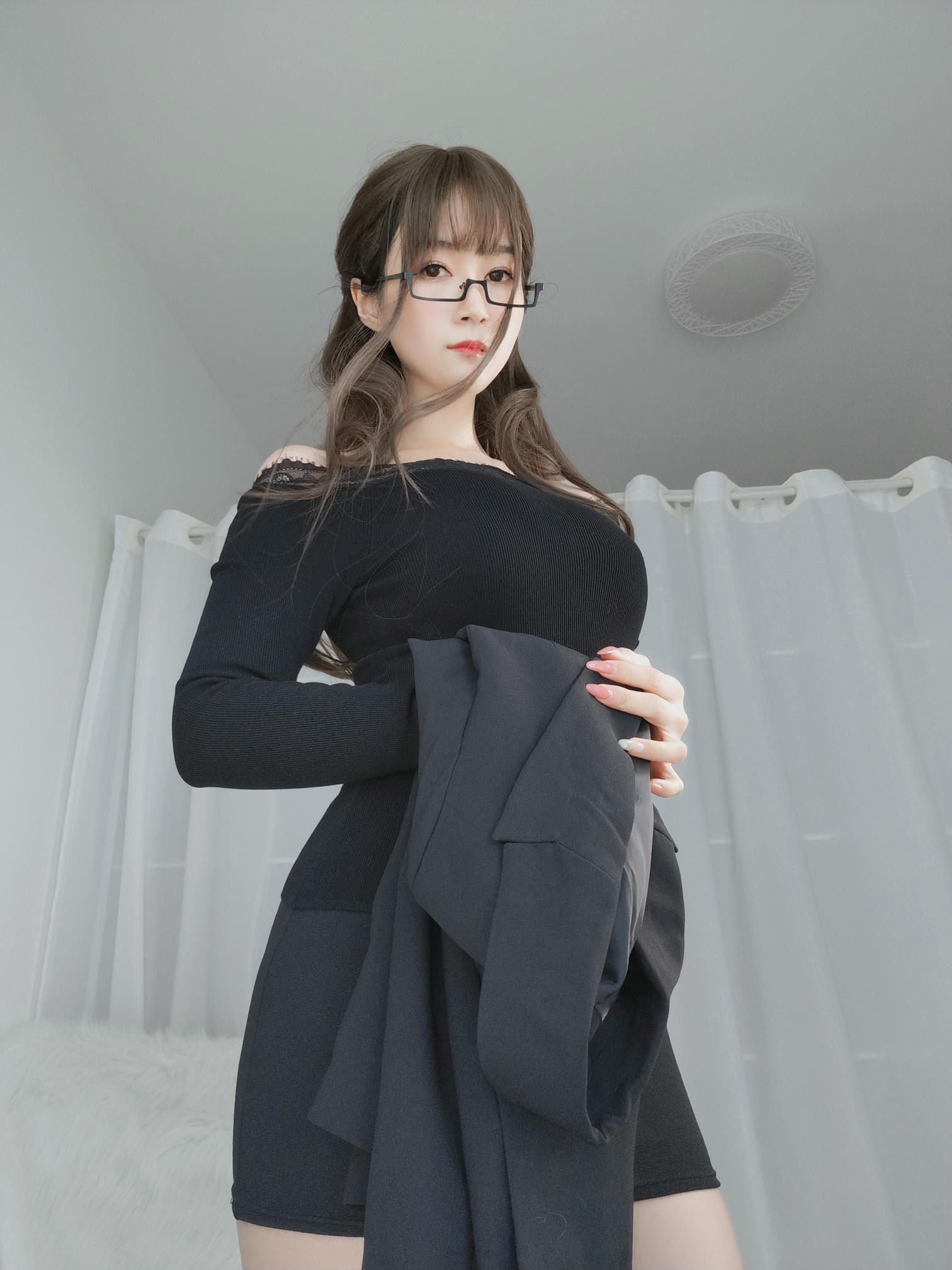 白银81 NO.049 黑西服 [136P7V-930MB]_第2集