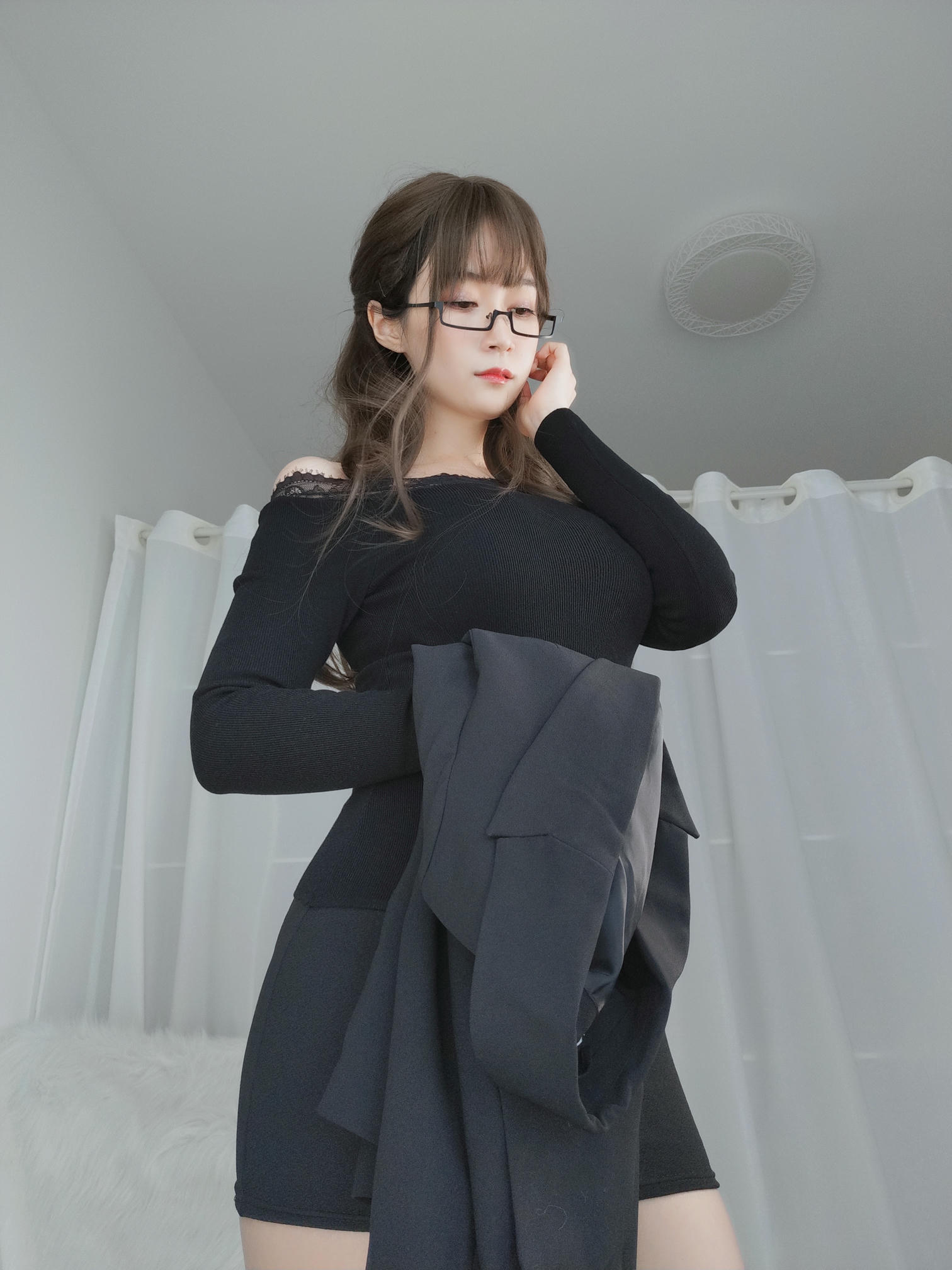 白银81 NO.049 黑西服 [136P7V-930MB]_第2集