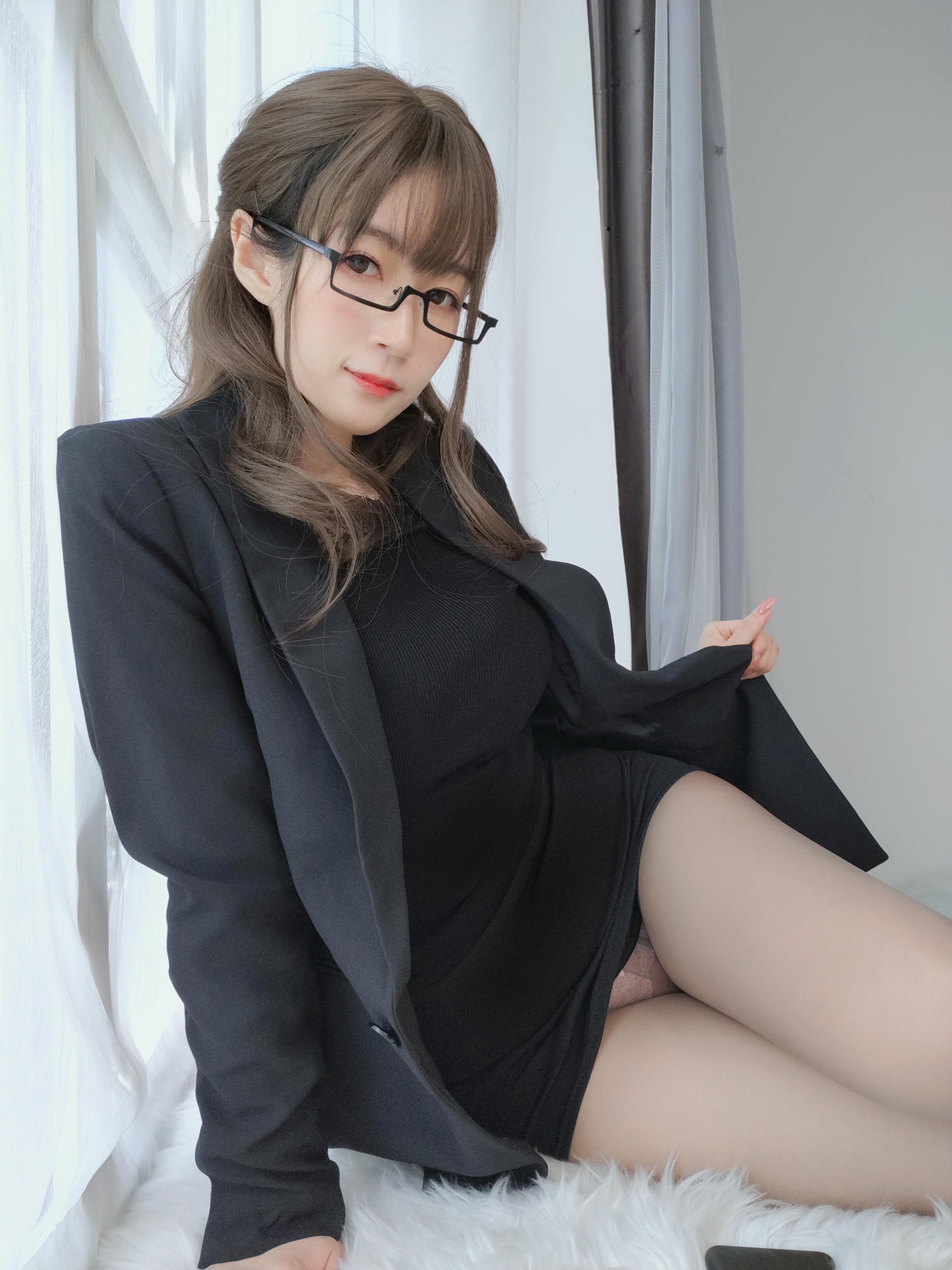 白银81 NO.049 黑西服 [136P7V-930MB]_第4集