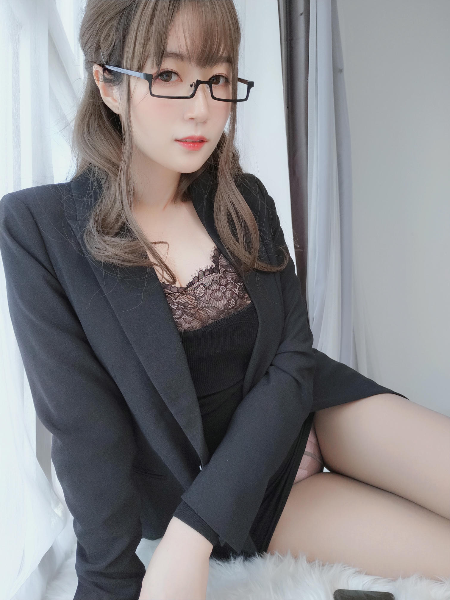 白银81 NO.049 黑西服 [136P7V-930MB]_第4集