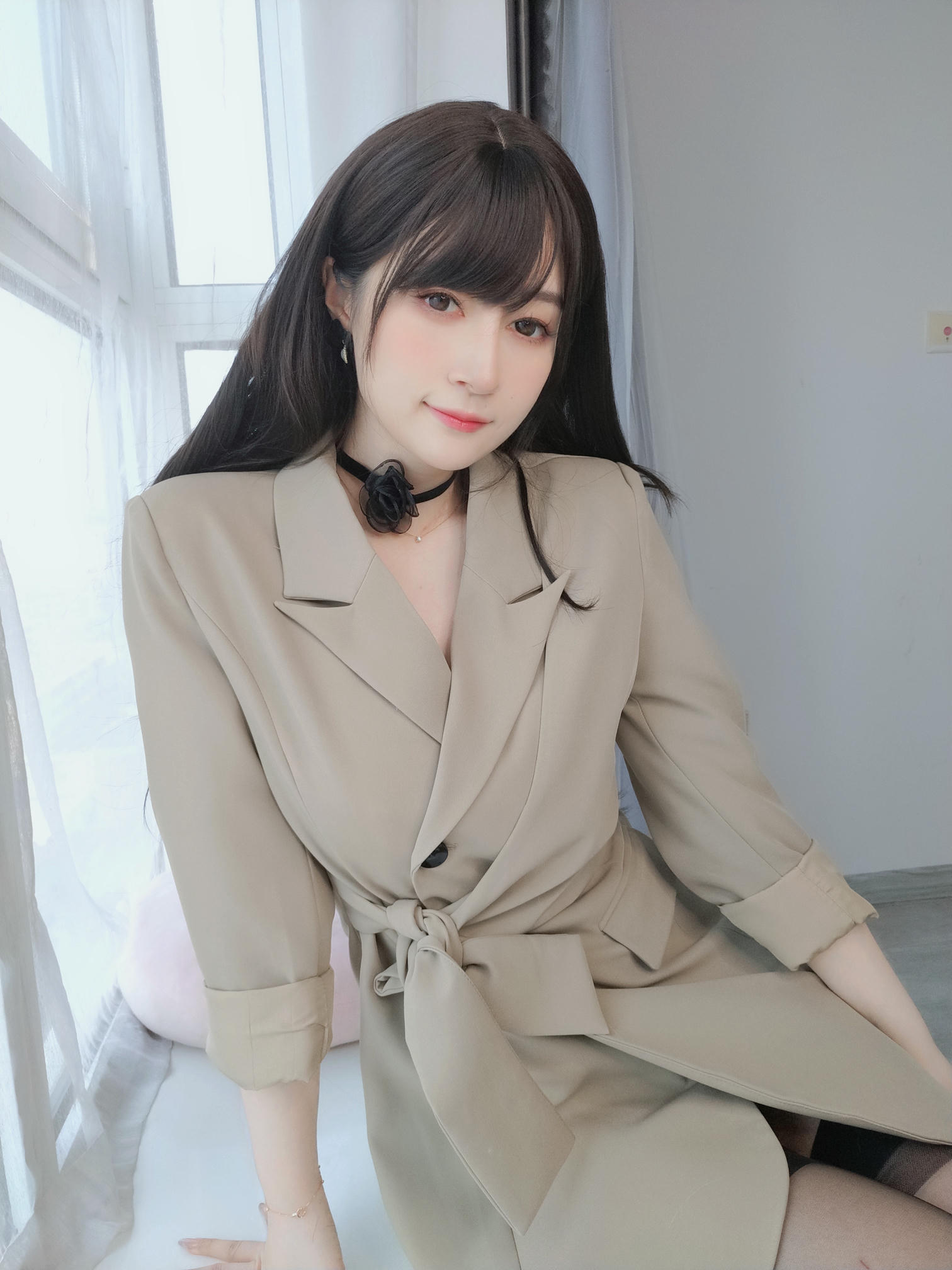 白银81 NO.135 23年03月会员合集[287P-4V-1003.5M]-002：職場露出_第1集