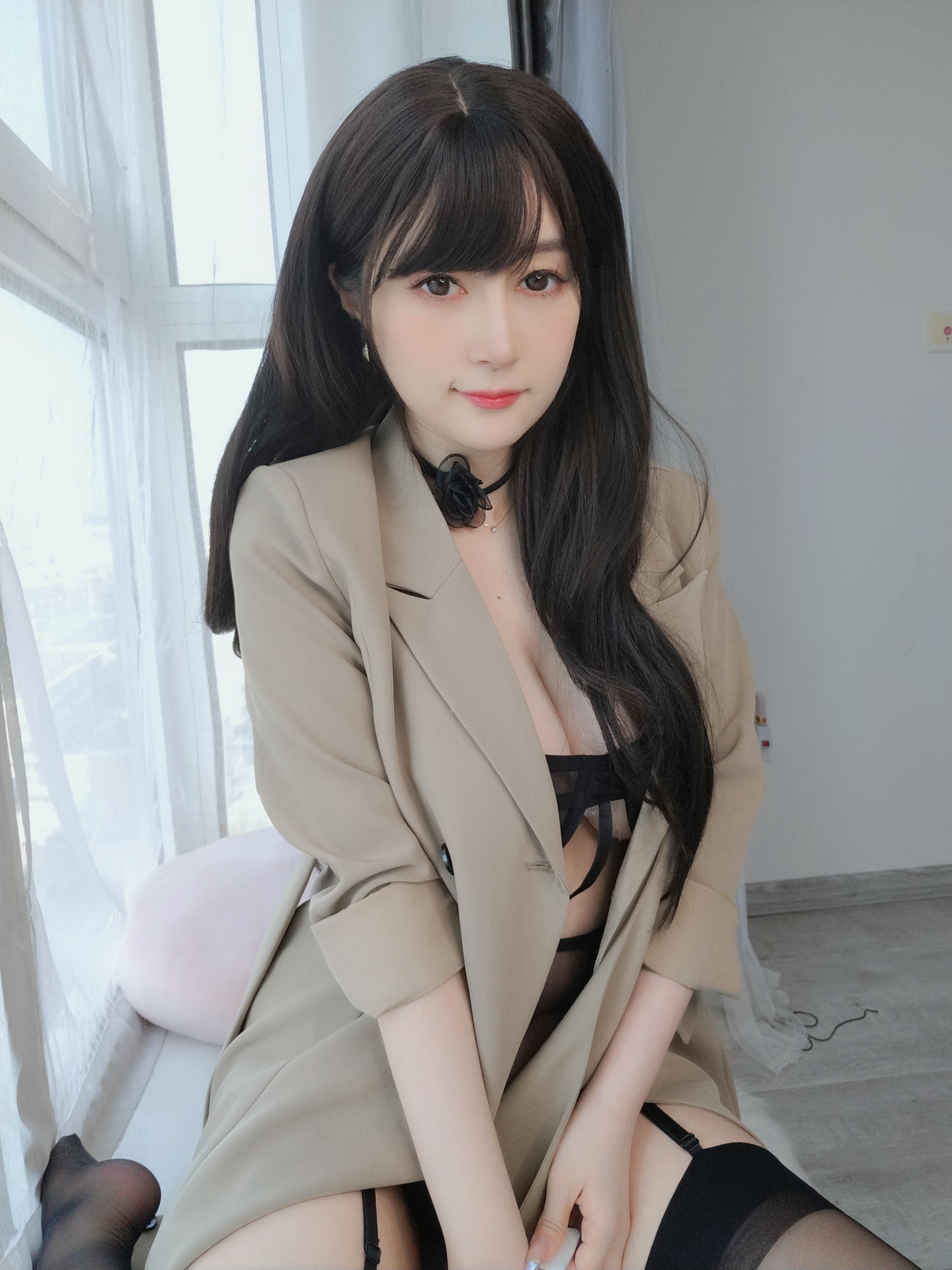 白银81 NO.135 23年03月会员合集[287P-4V-1003.5M]-002：職場露出_第1集