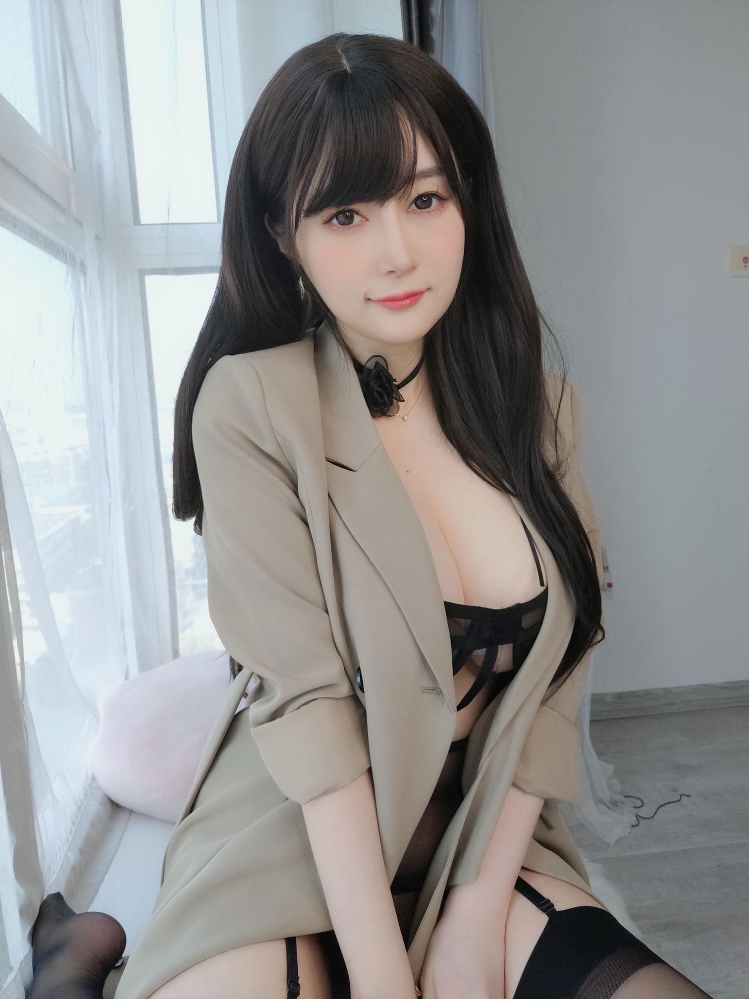 白银81 NO.135 23年03月会员合集[287P-4V-1003.5M]-002：職場露出_第1集