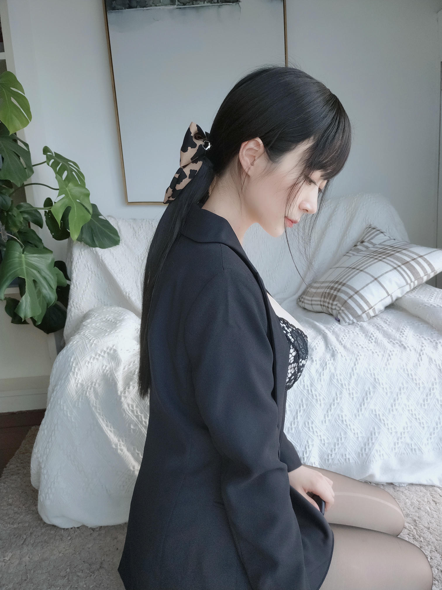 白银81 NO.050 西服自摄 [70P2V-619MB]_第1集