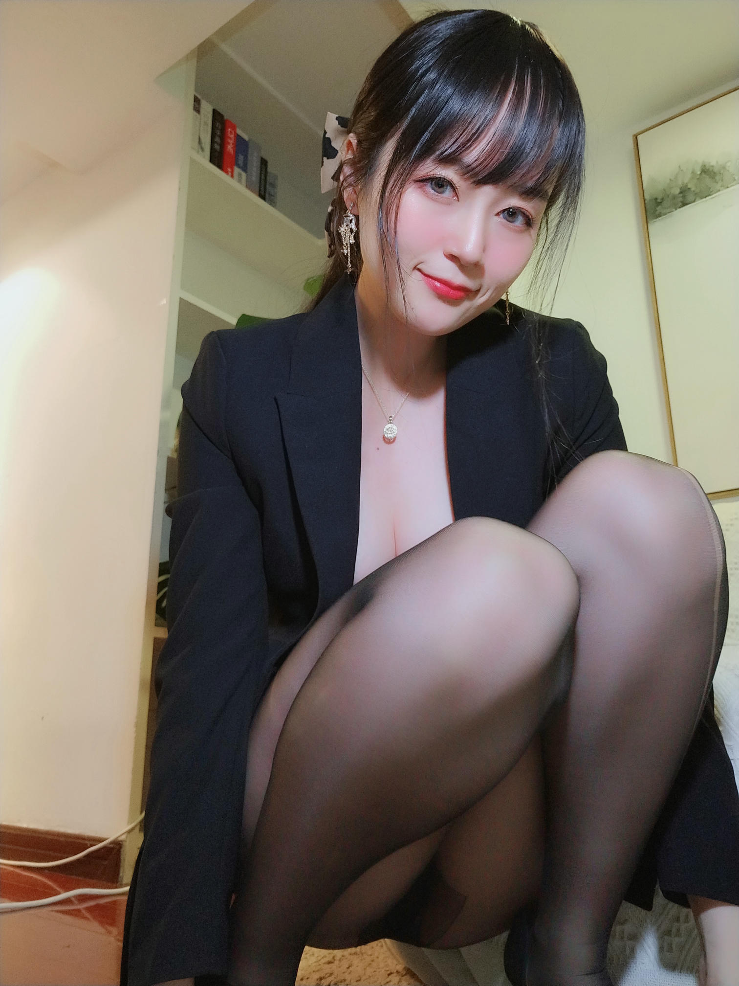 白银81 NO.050 西服自摄 [70P2V-619MB]_第4集
