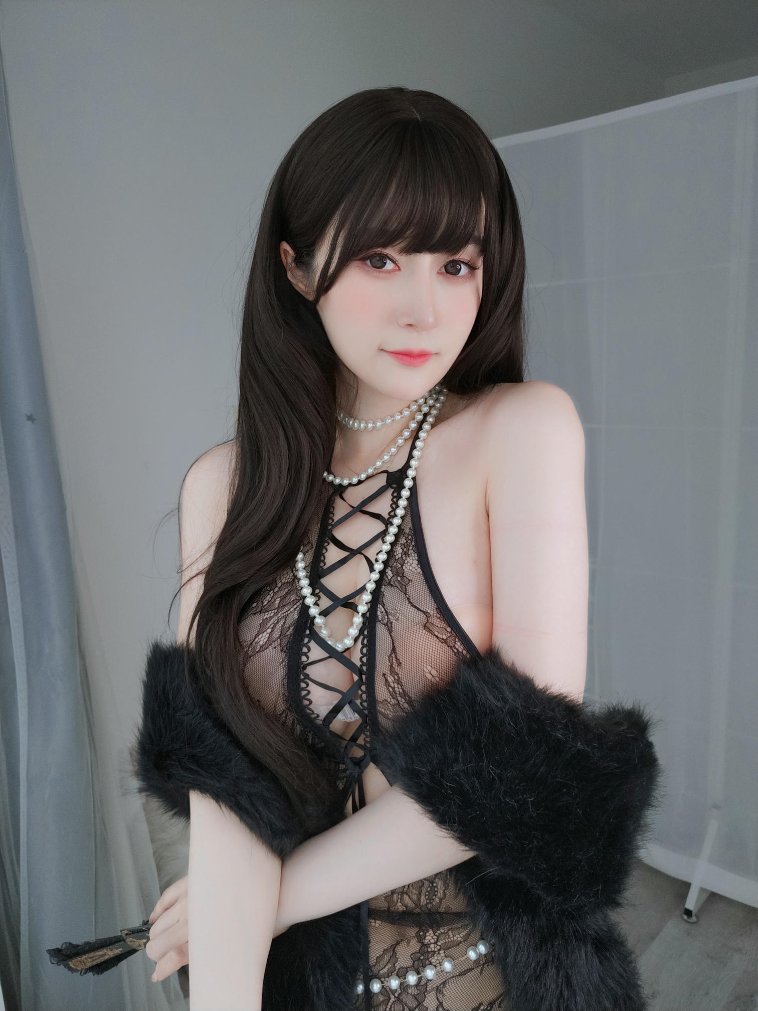 白银81 NO.141 23年04月Fantia会员订阅 (全25套) 346P2V-4.14 チャイナドレス [15P]_第1集