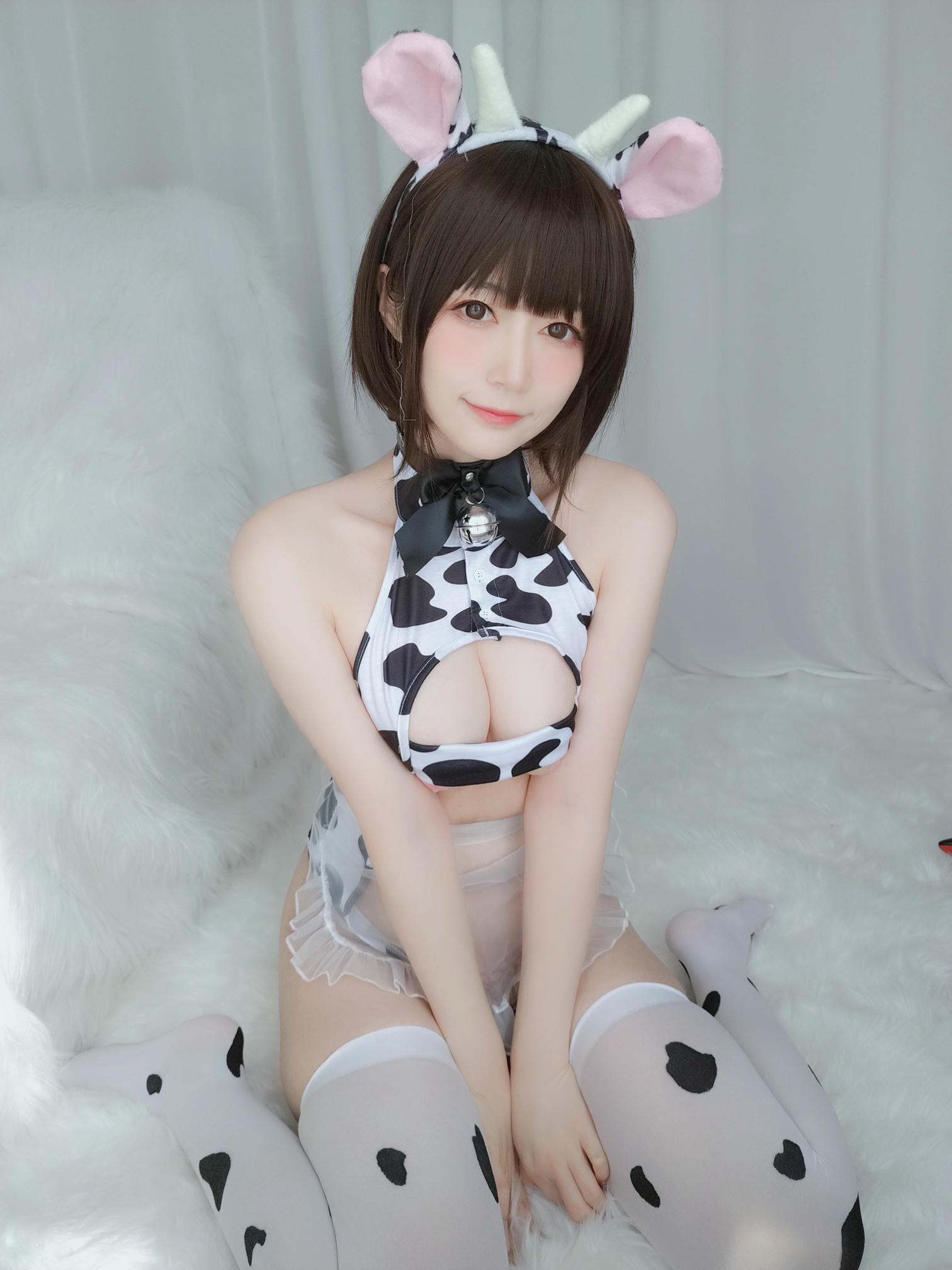 白银81 NO.053 可爱奶牛 [100P3V-544MB]_第1集