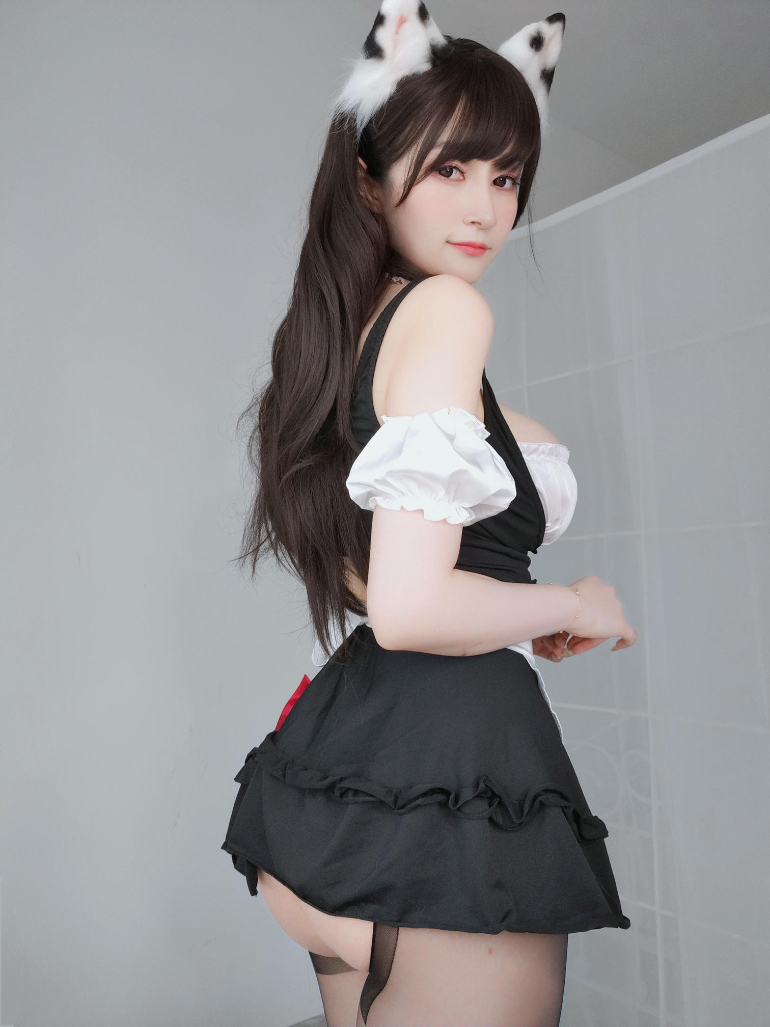 白银81 NO.141 23年04月Fantia会员订阅 (全25套) 346P2V-4.8 お尻 [15P]_第1集