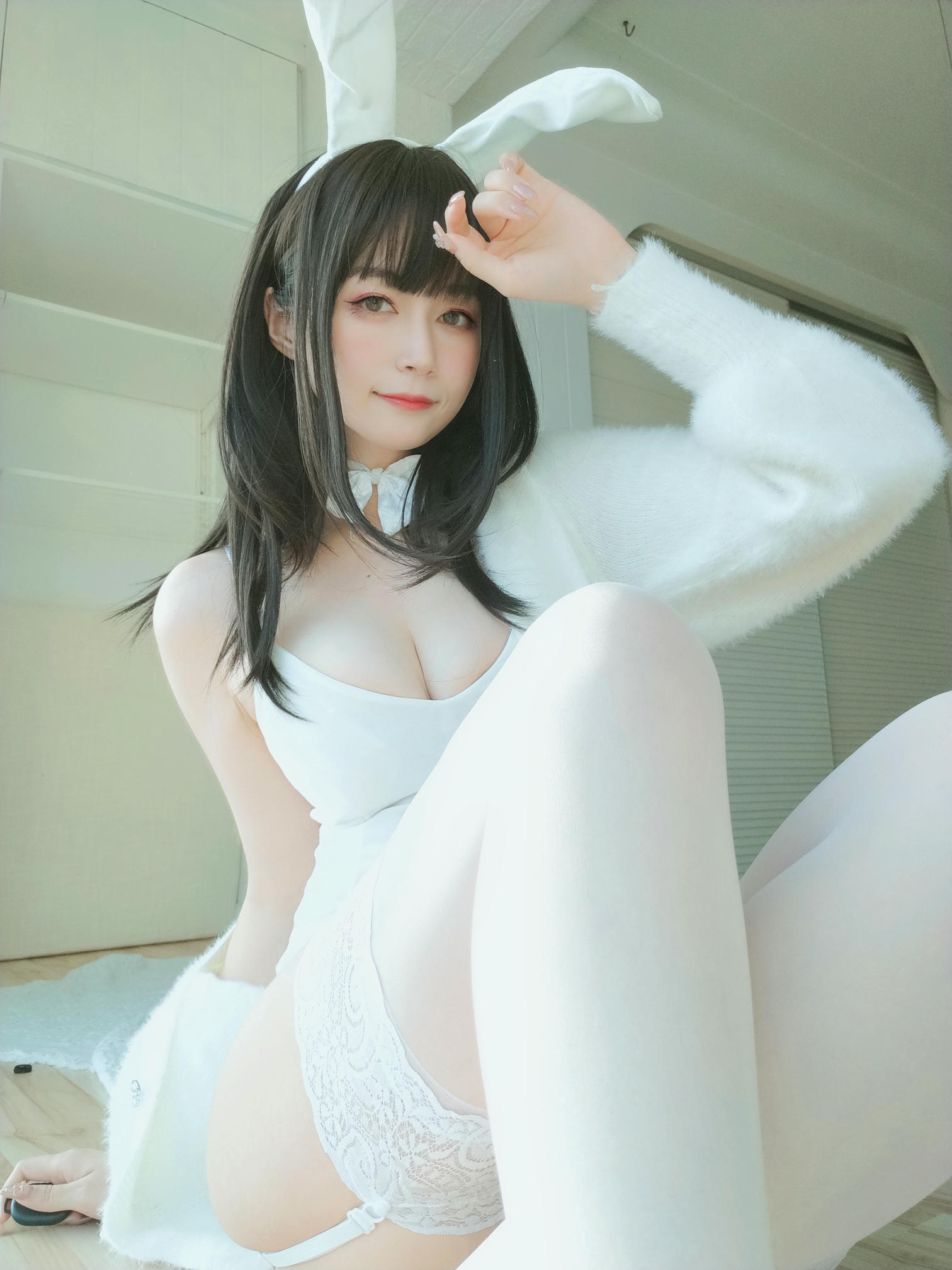 白银81 NO.056 白丝兔子 [108P4V-893MB]_第6集