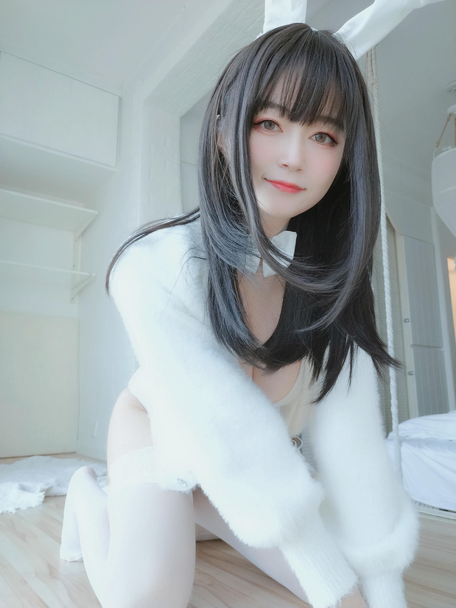 白银81 NO.056 白丝兔子 [108P4V-893MB]_第1集