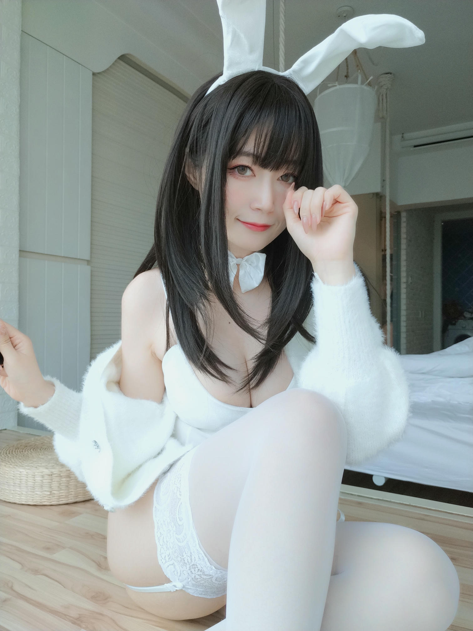 白银81 NO.056 白丝兔子 [108P4V-893MB]_第2集