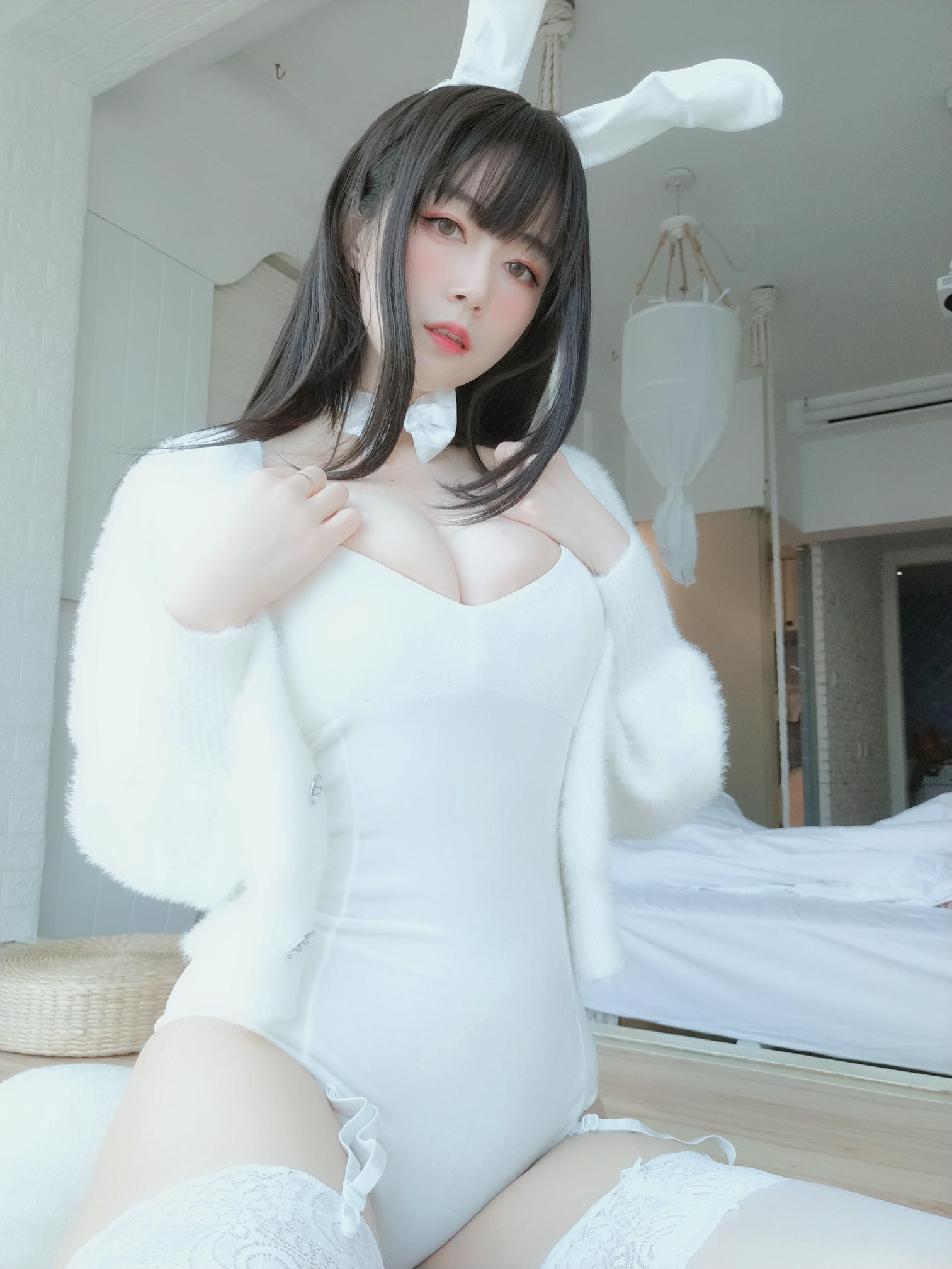 白银81 NO.056 白丝兔子 [108P4V-893MB]_第3集