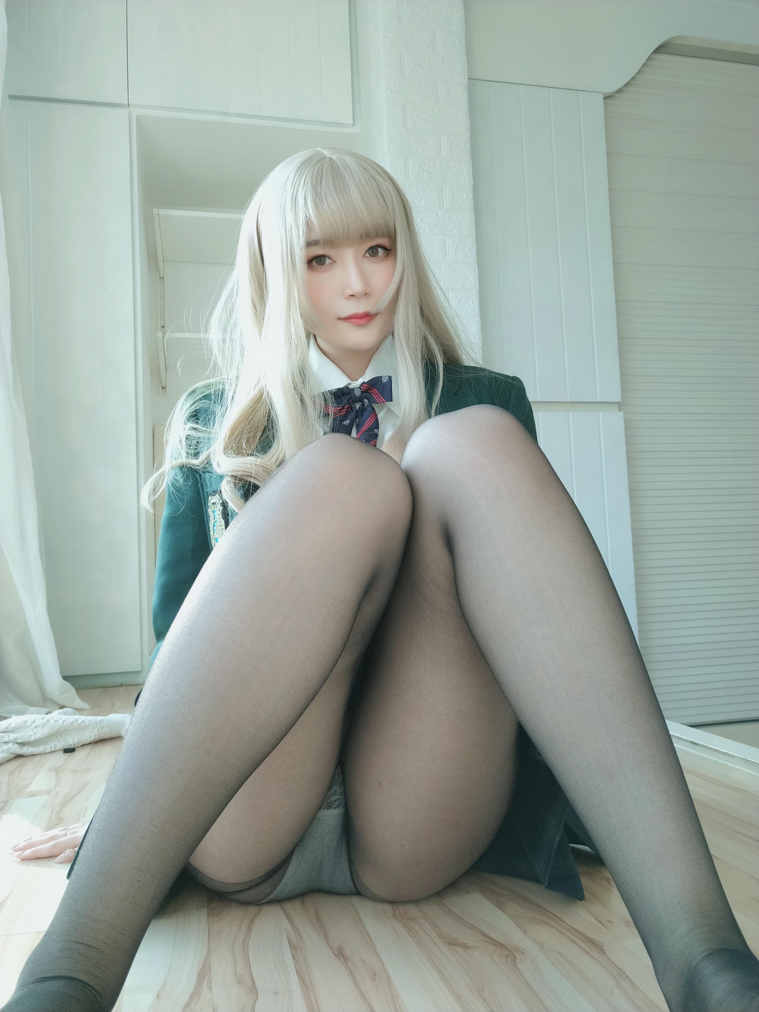 白银81 NO.057 灰色空间 [90P1V-578MB]_第1集