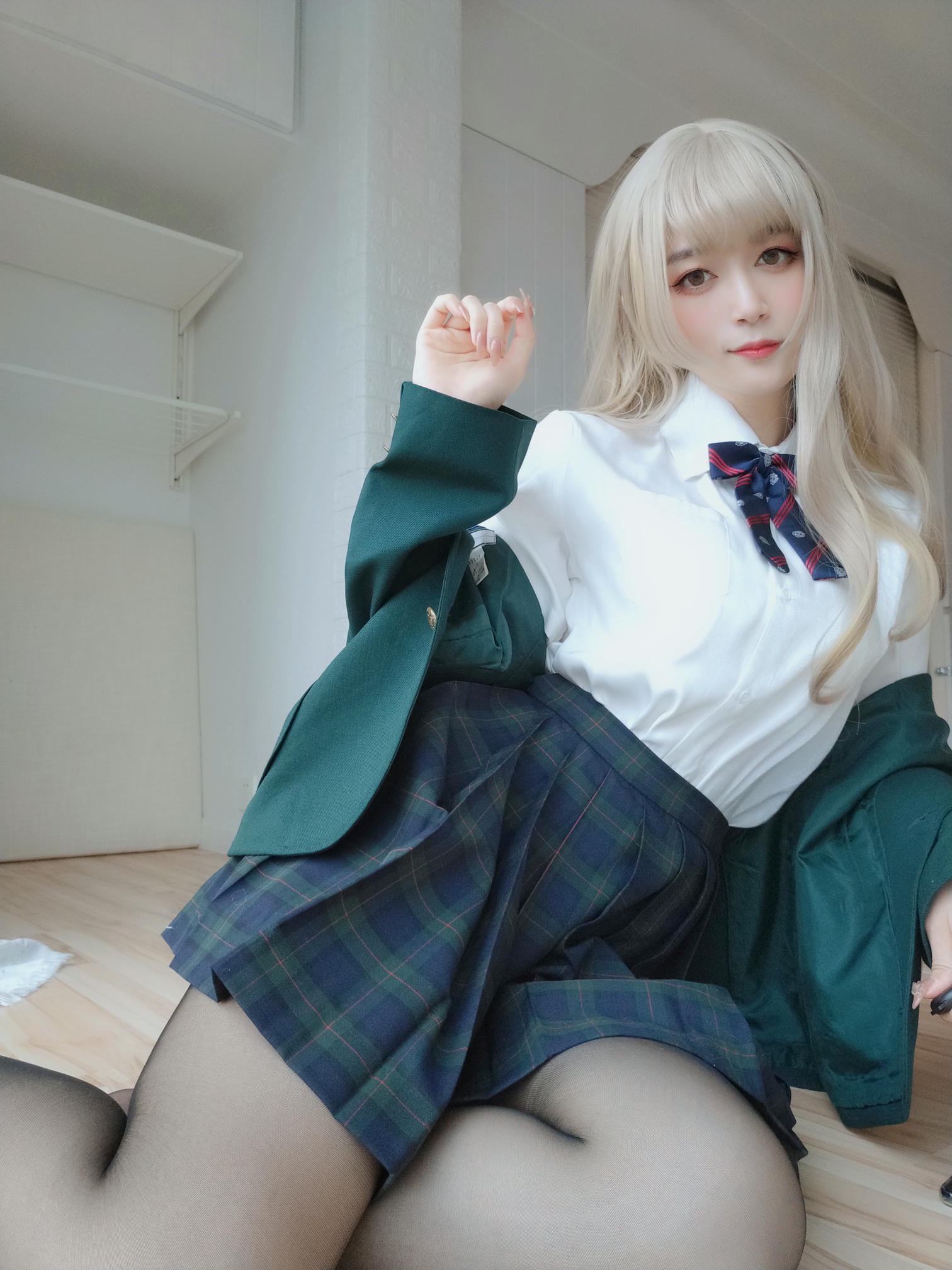 白银81 NO.057 灰色空间 [90P1V-578MB]_第3集