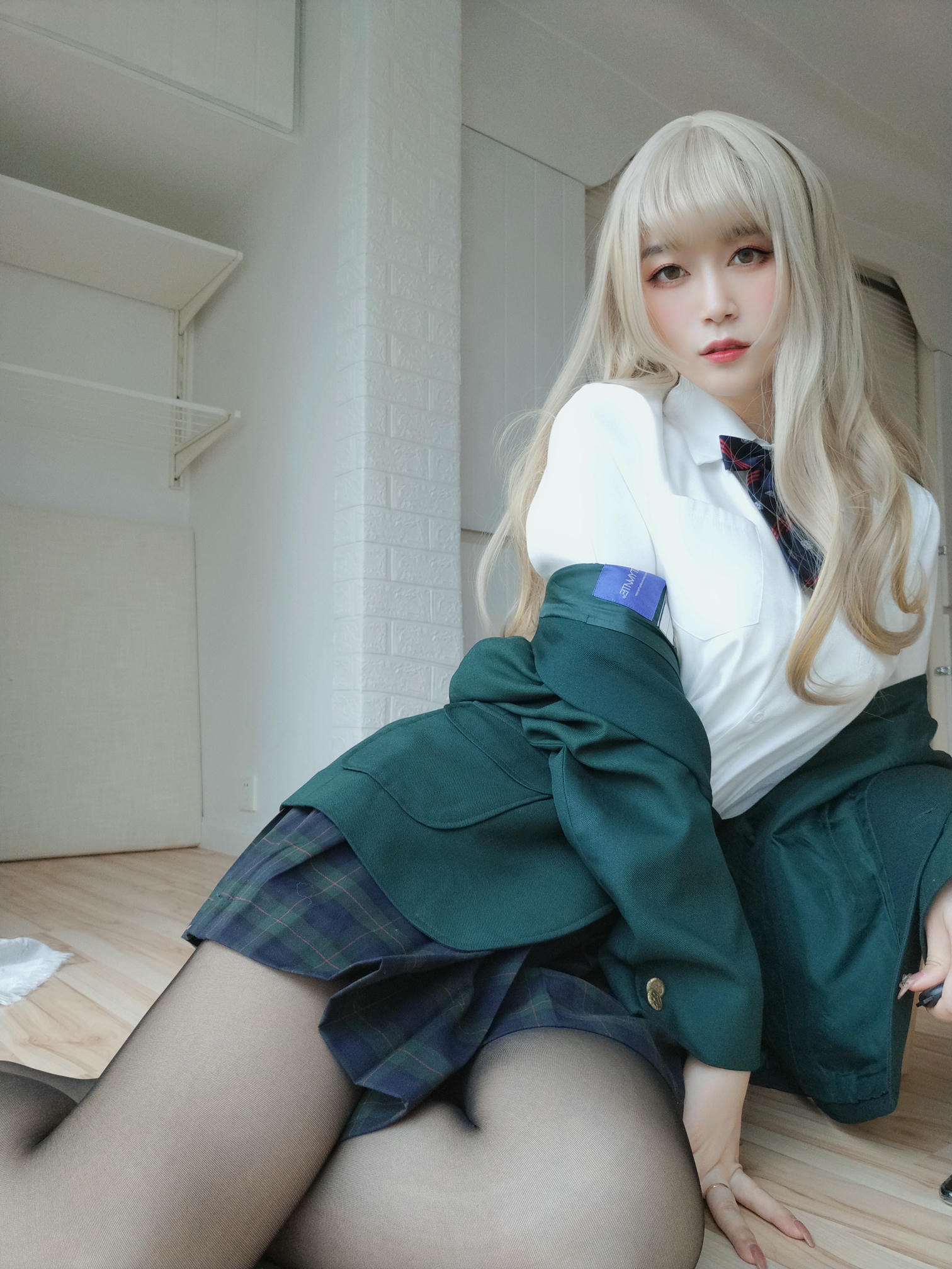 白银81 NO.057 灰色空间 [90P1V-578MB]_第3集