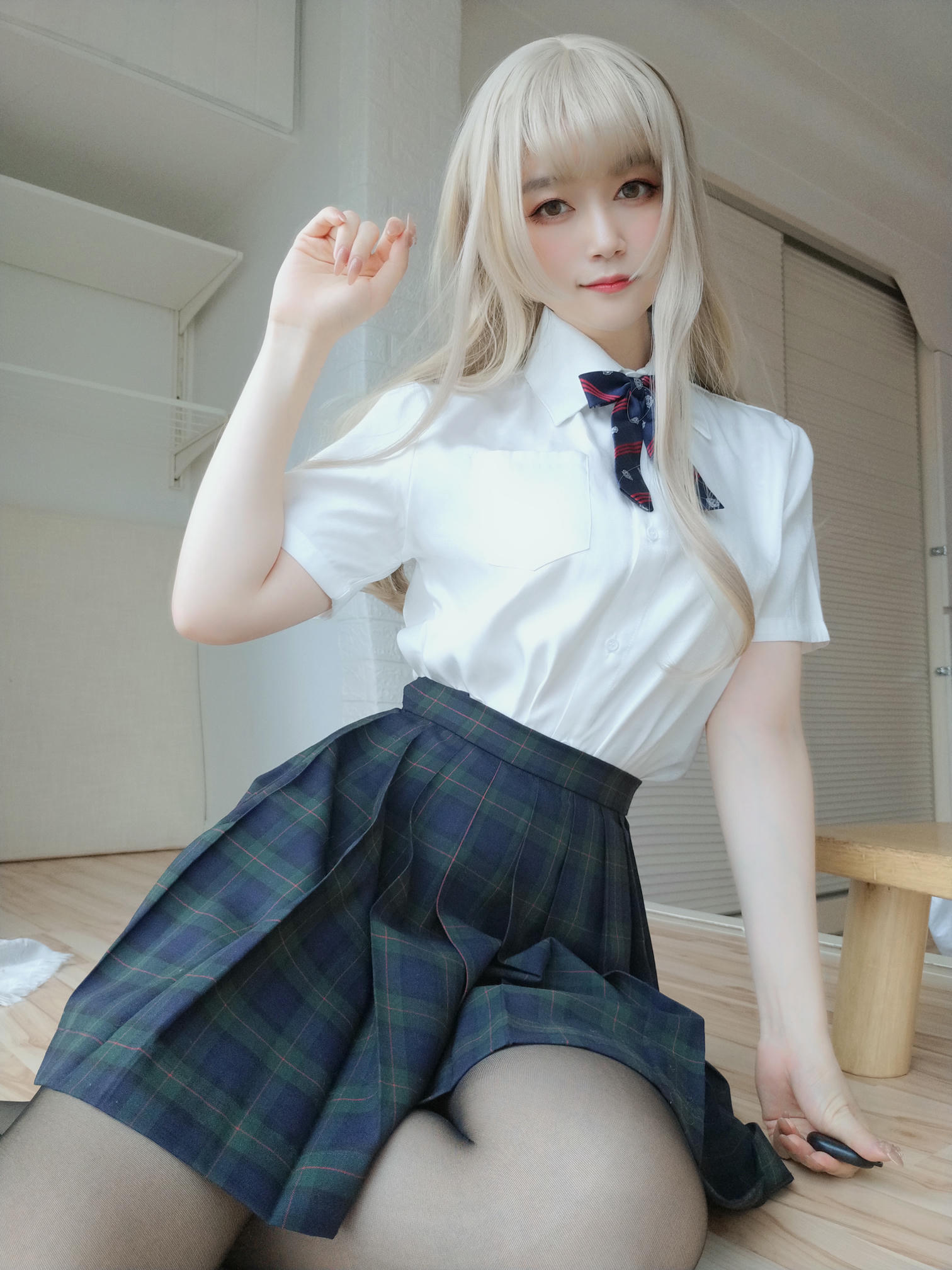 白银81 NO.057 灰色空间 [90P1V-578MB]_第3集
