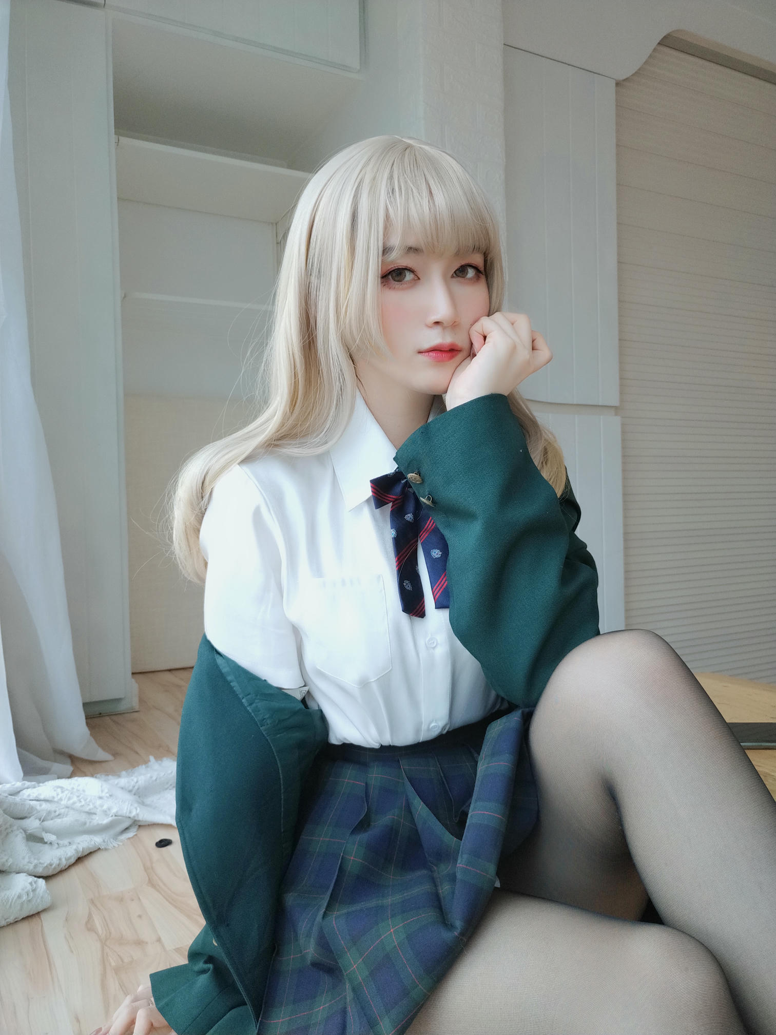 白银81 NO.057 灰色空间 [90P1V-578MB]_第3集