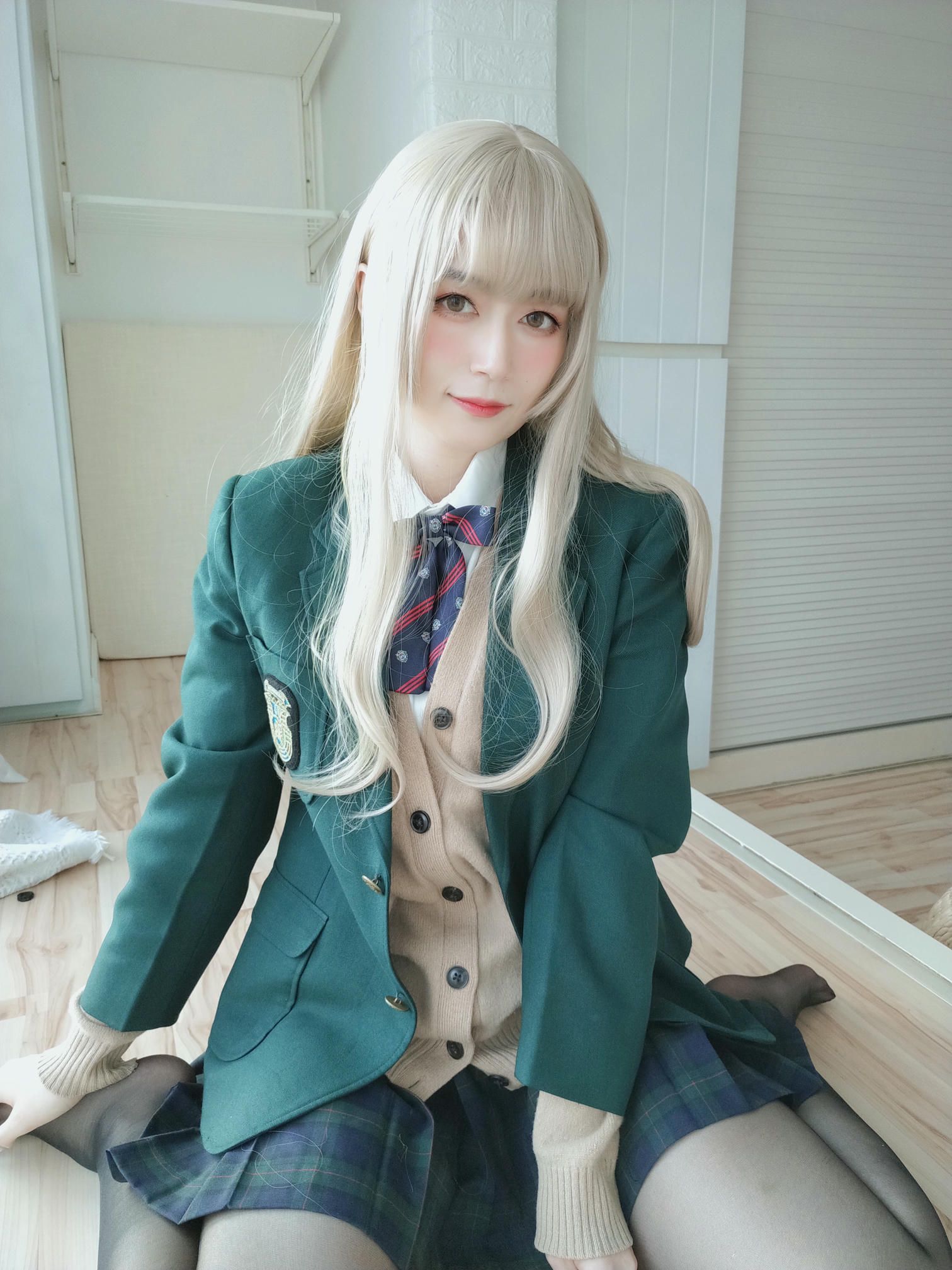 白银81 NO.057 灰色空间 [90P1V-578MB]_第1集