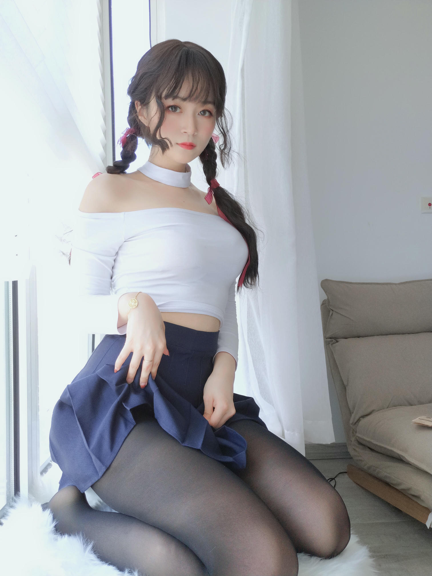 白银81 NO.005 邻家大姐姐的黑丝 [45P1V-252MB]_第1集
