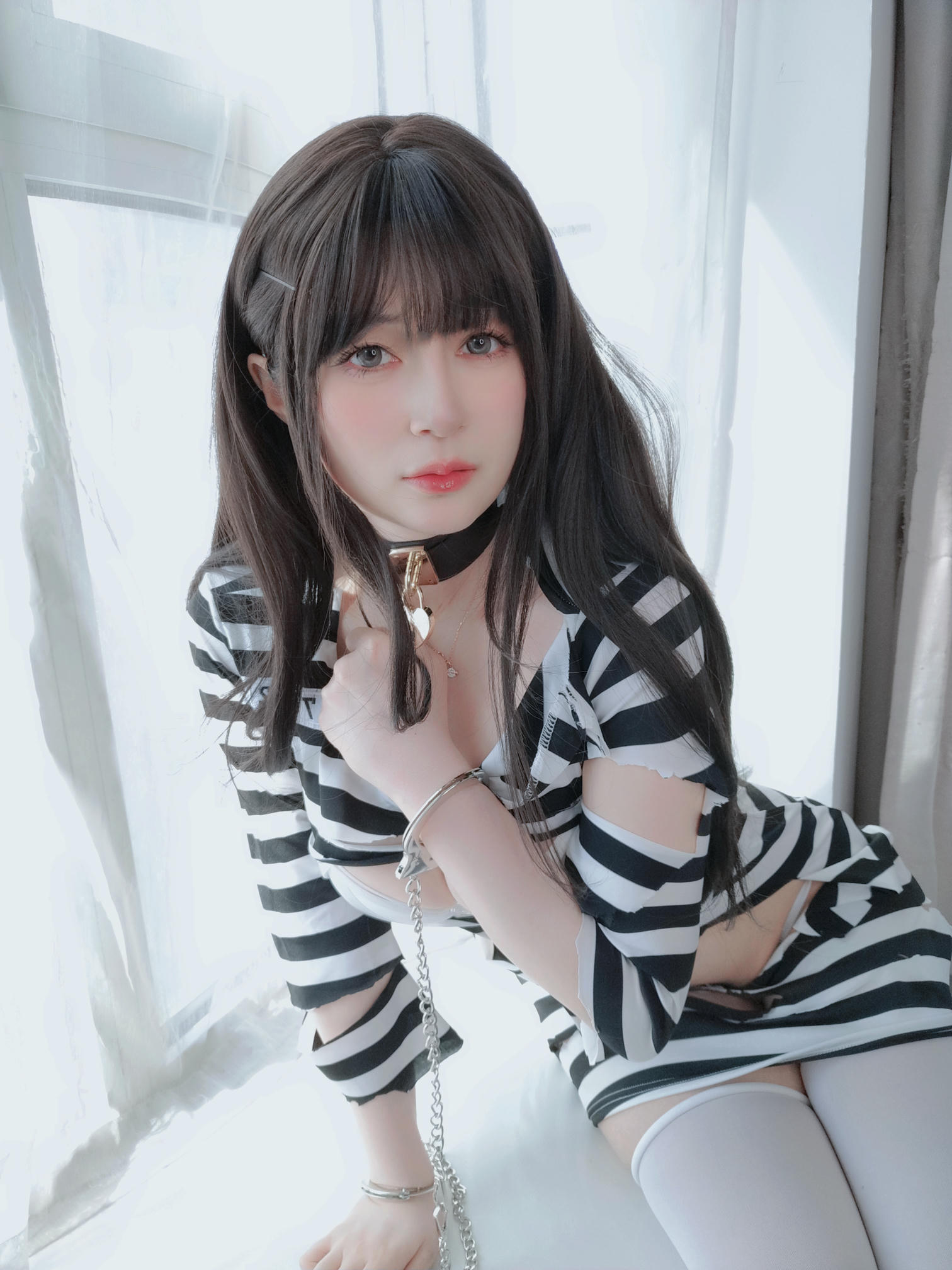 白银81 NO.144 Fantia 2023年08月 [259P9V-2.13GB]-2023-08-13 女性囚人5 [15P-122.41MB]_第1集