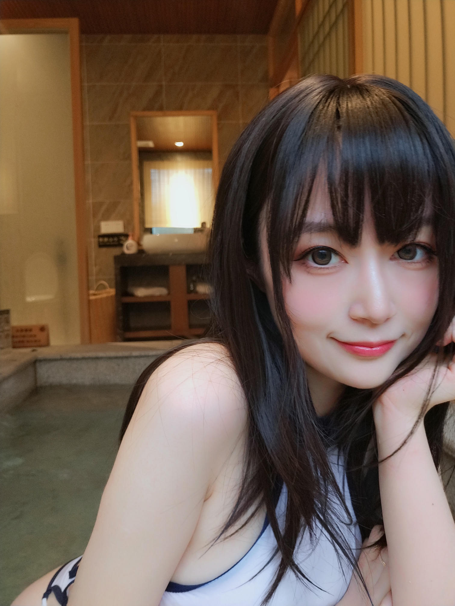 白银81 NO.060 女场浴池上 [67P4V-695MB]_第2集