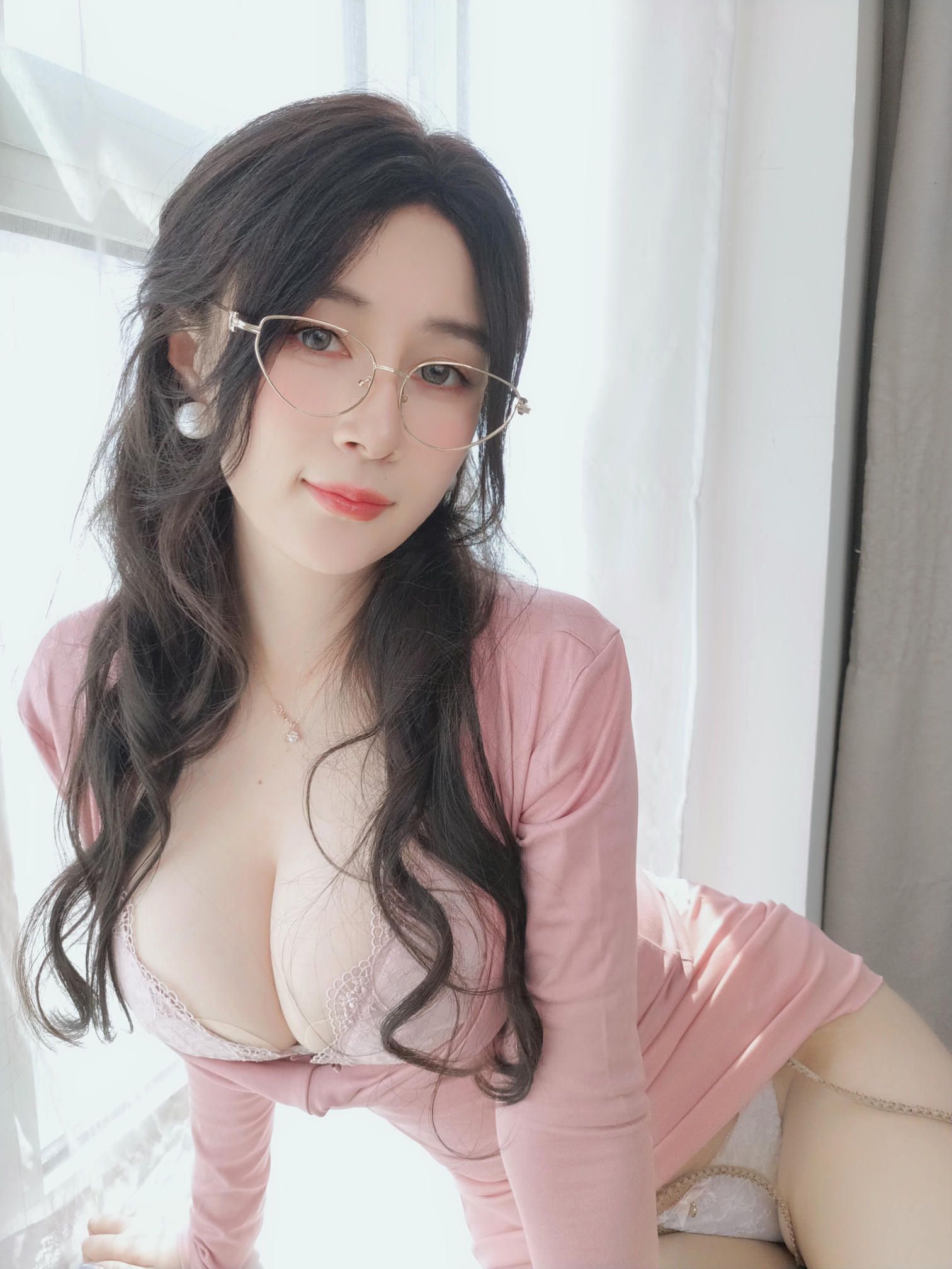 白银81 NO.145 Fantia 2023年09月 [265P12V-2.12GB]-2023-09-03 眼鏡をかけた奥さん2 [15P-102.70MB]_第1集
