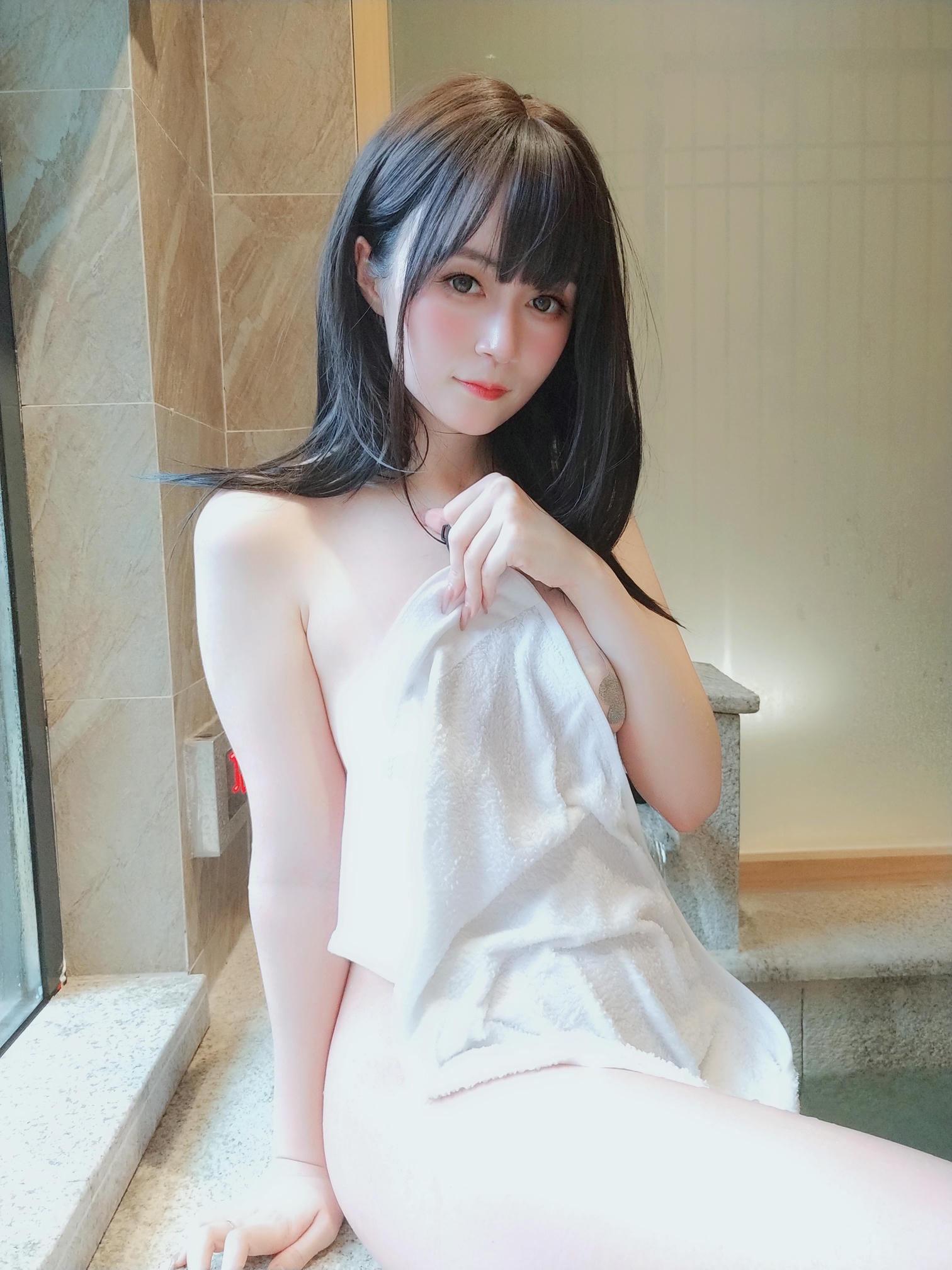白银81 NO.061 女场浴池下 [68P5V-602MB]_第2集