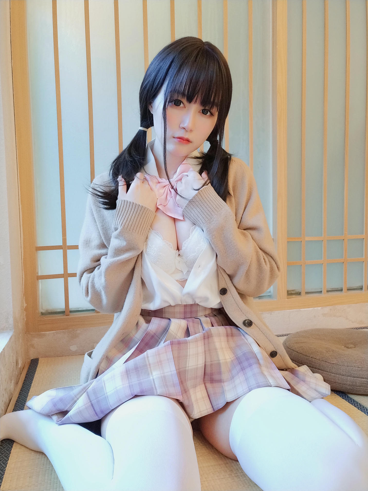 白银81 NO.061 女场浴池下 [68P5V-602MB]_第1集