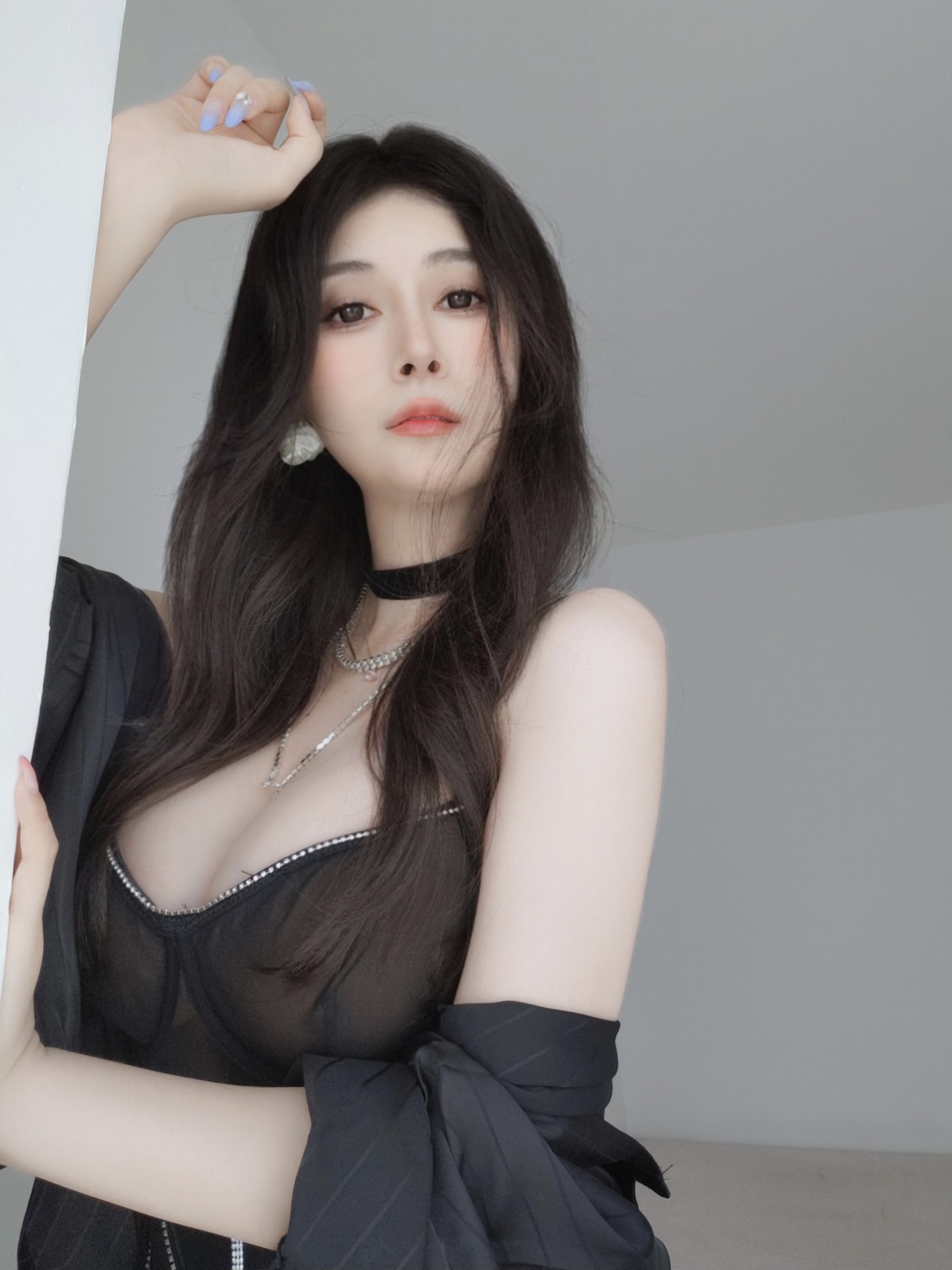白银81 NO.145 Fantia 2023年09月 [265P12V-2.12GB]-2023-09-27 チェーン下着5 [19P-38.66MB]_第1集