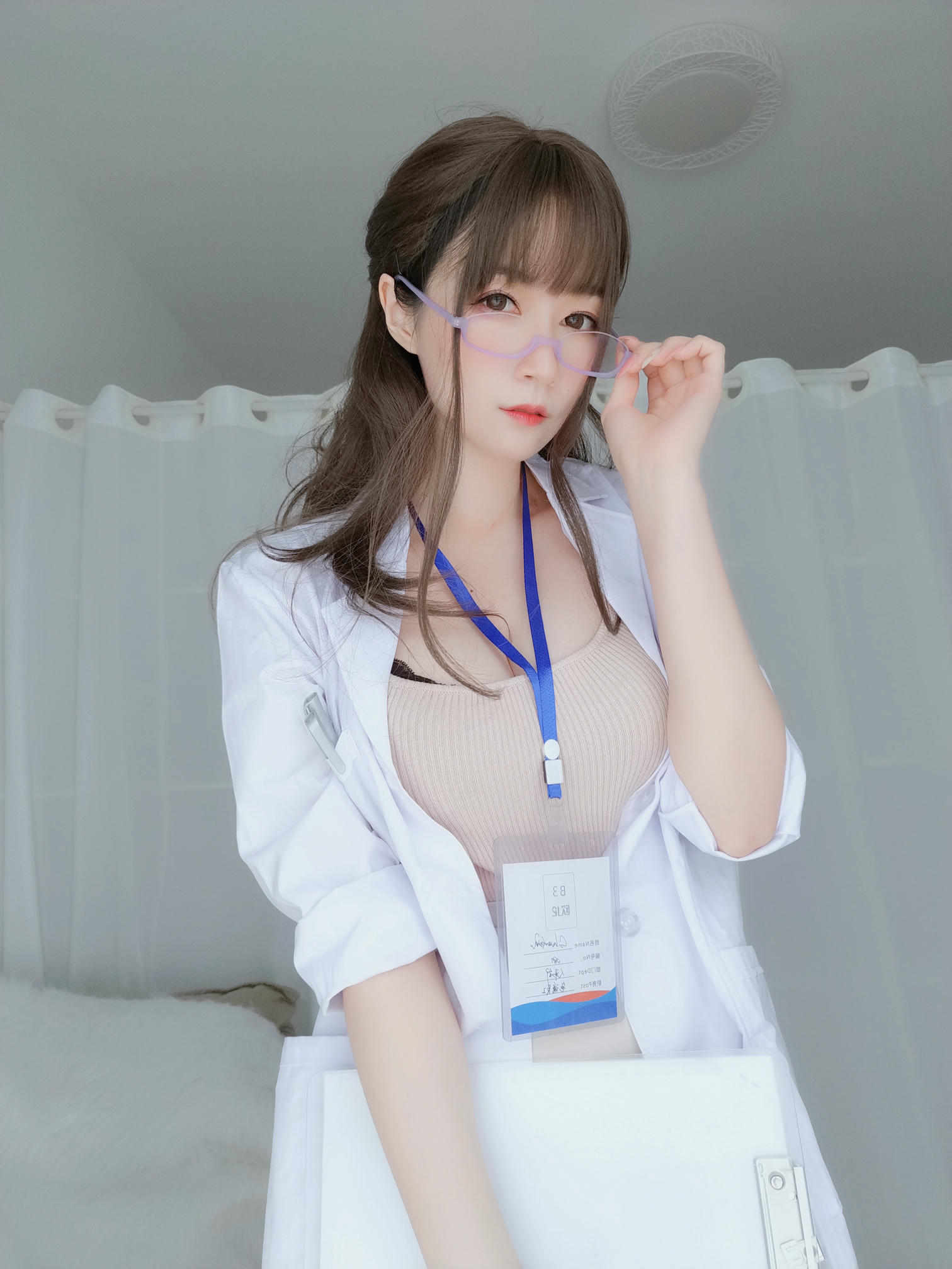 白银81 NO.066 私人医生 [159P6V-1.03GB]_第1集
