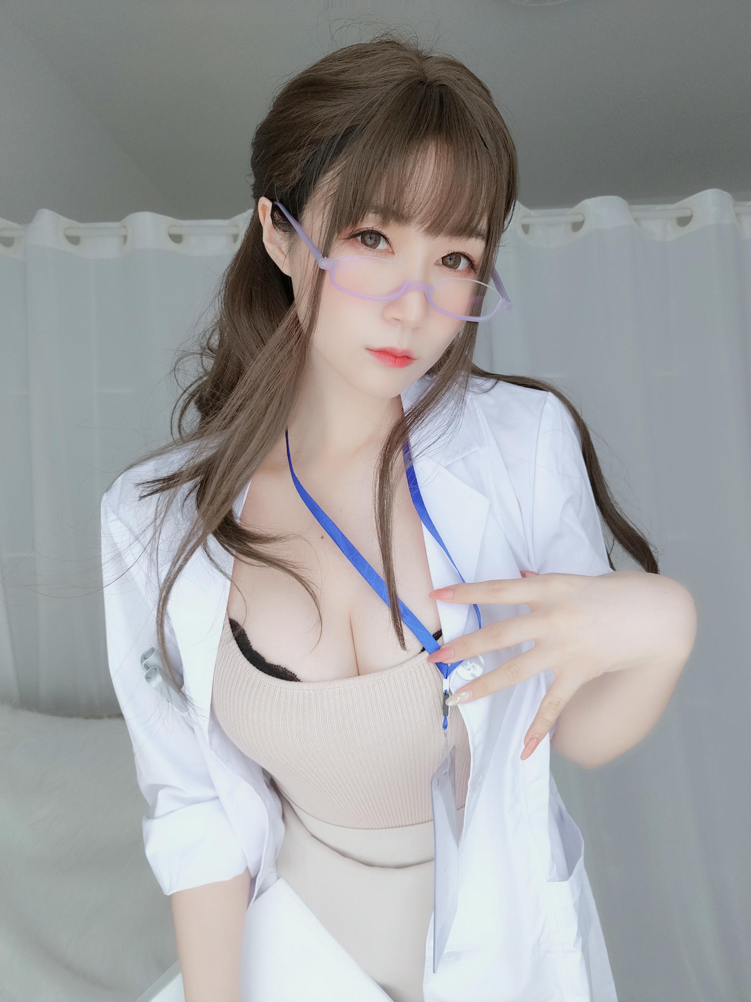 白银81 NO.066 私人医生 [159P6V-1.03GB]_第2集
