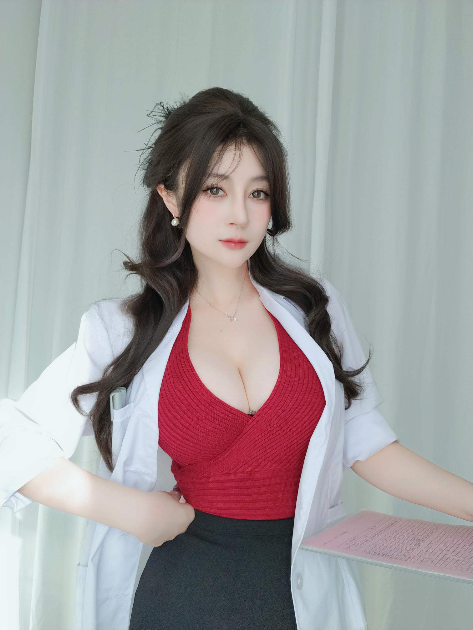 白银81 NO.152 24年02月会员合集26套[330P 8V 3.12G]-2024-02-05 保健室の先生1 [18P-190.77MB]_第1集