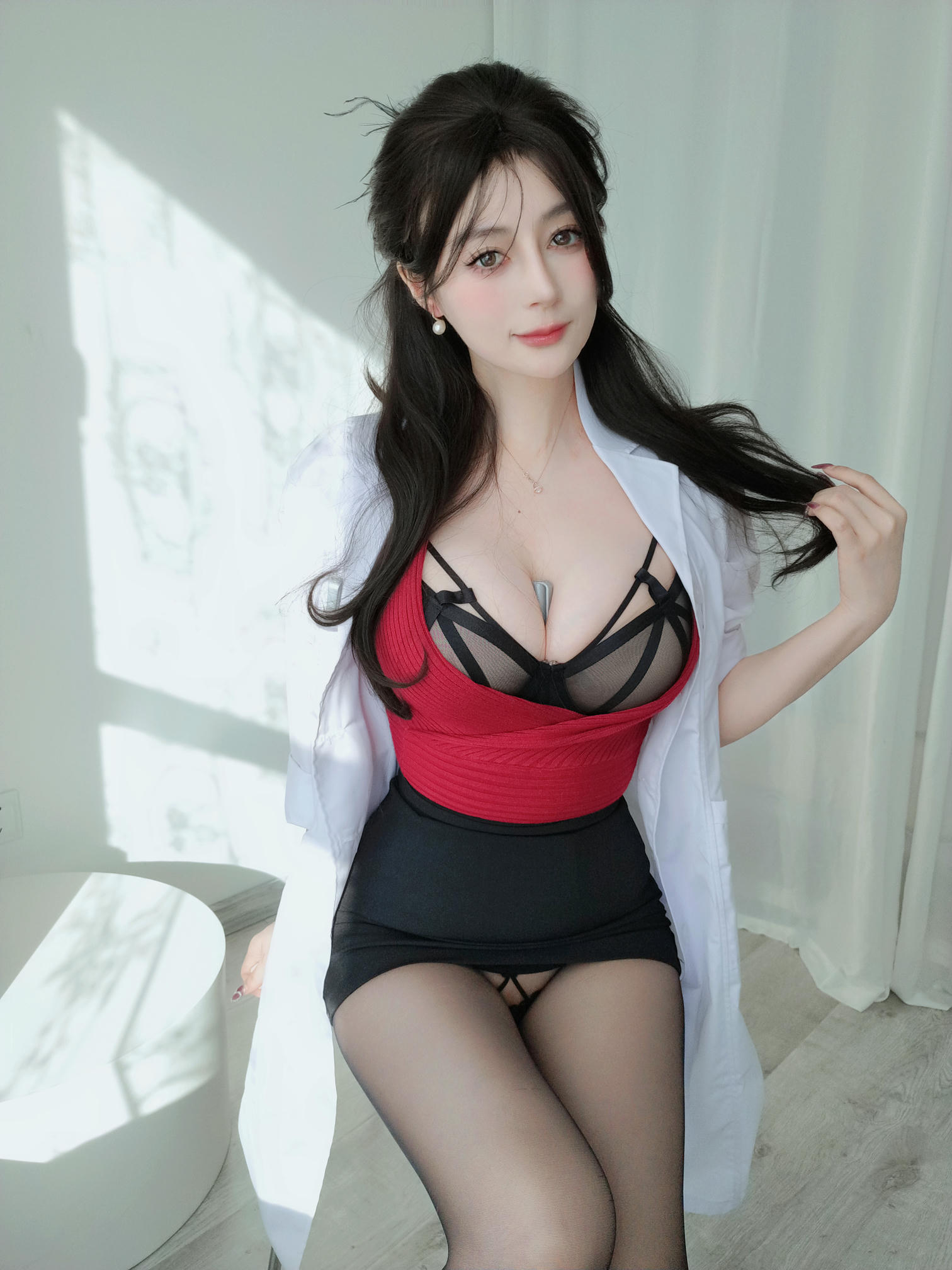 白银81 NO.152 24年02月会员合集26套[330P 8V 3.12G]-2024-02-09 保健室の先生5 [20P-193.34MB]_第1集