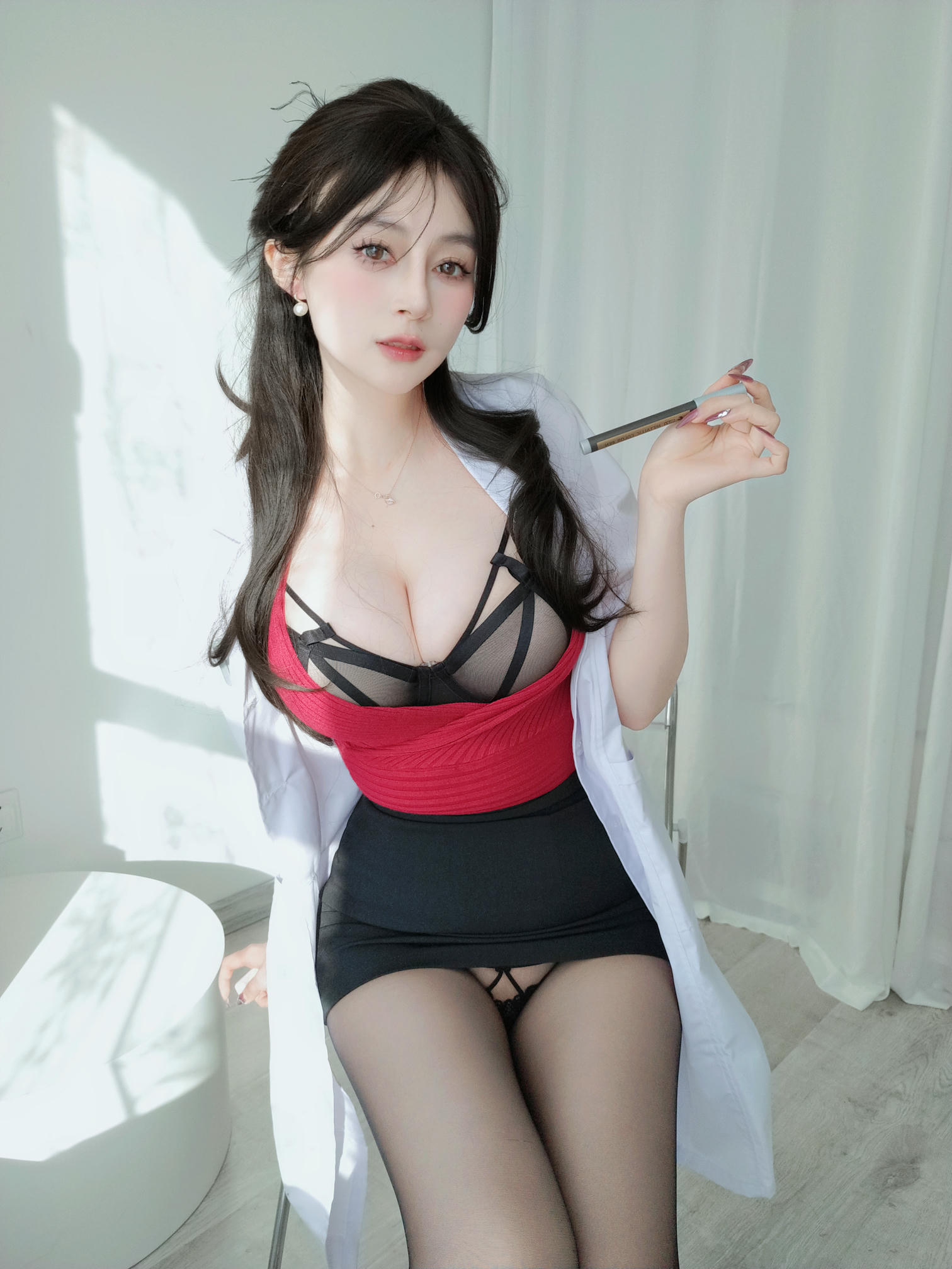 白银81 NO.152 24年02月会员合集26套[330P 8V 3.12G]-2024-02-09 保健室の先生5 [20P-193.34MB]_第1集
