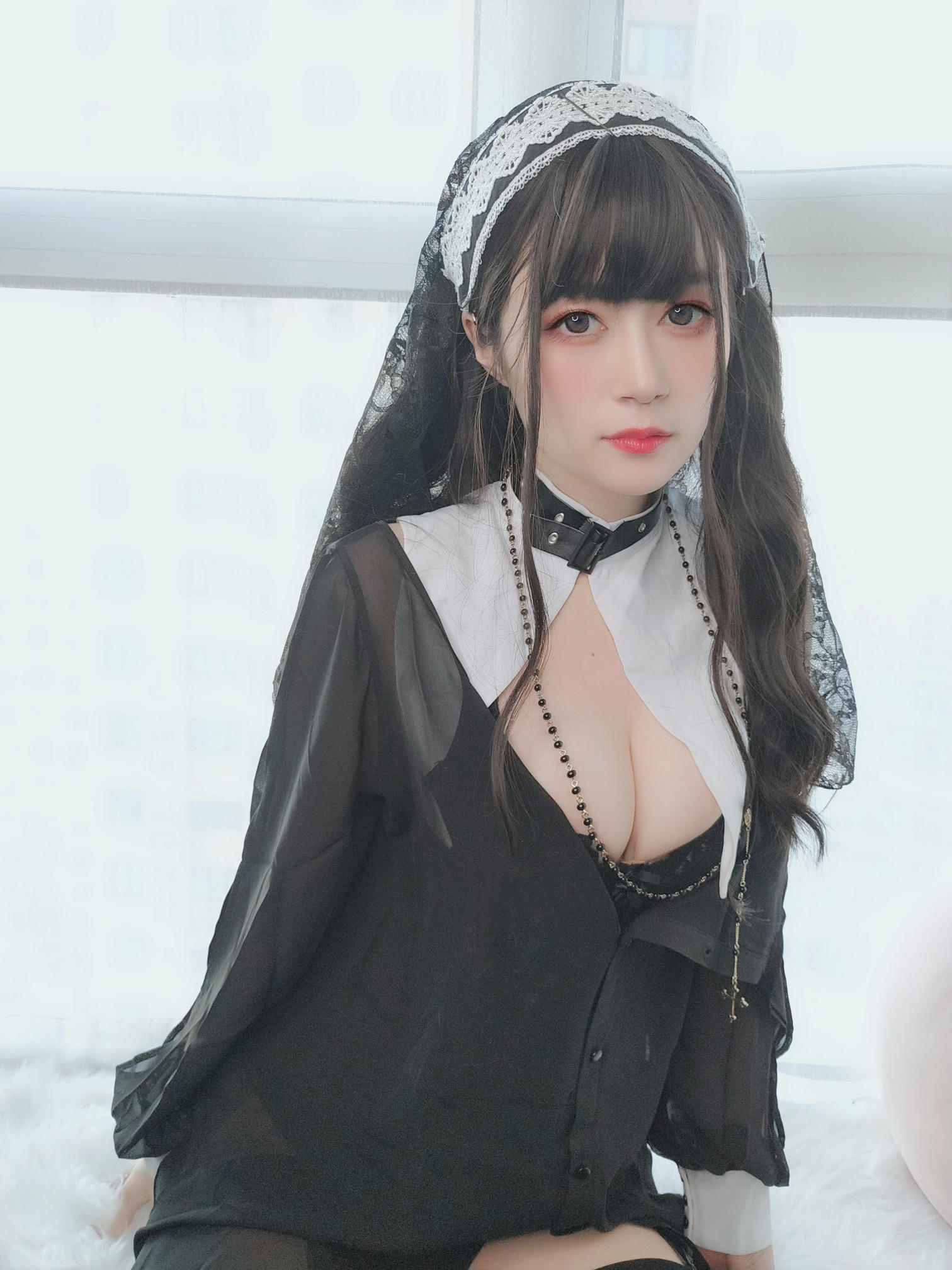 白银81 NO.072 蕾丝修女 [86P7V-838MB]_第2集