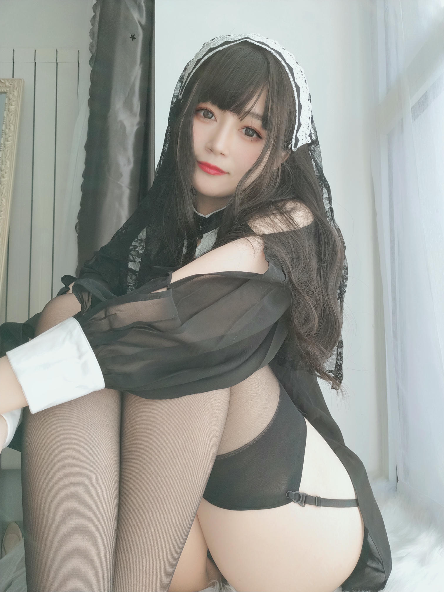 白银81 NO.072 蕾丝修女 [86P7V-838MB]_第2集