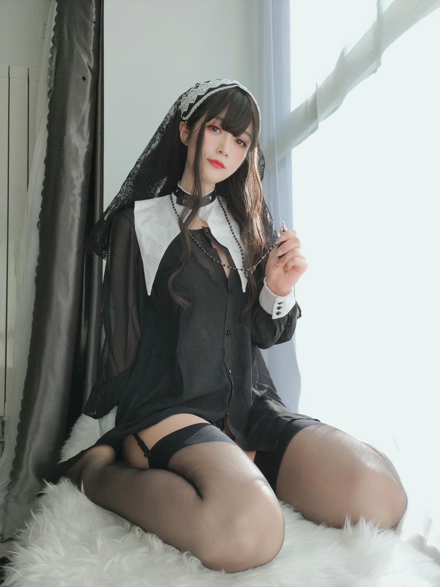 白银81 NO.072 蕾丝修女 [86P7V-838MB]_第2集