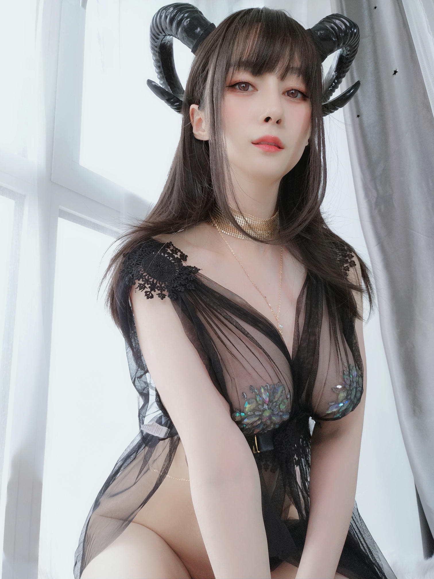 白银81 NO.073 黑精灵 [73P3V-249MB]_第1集