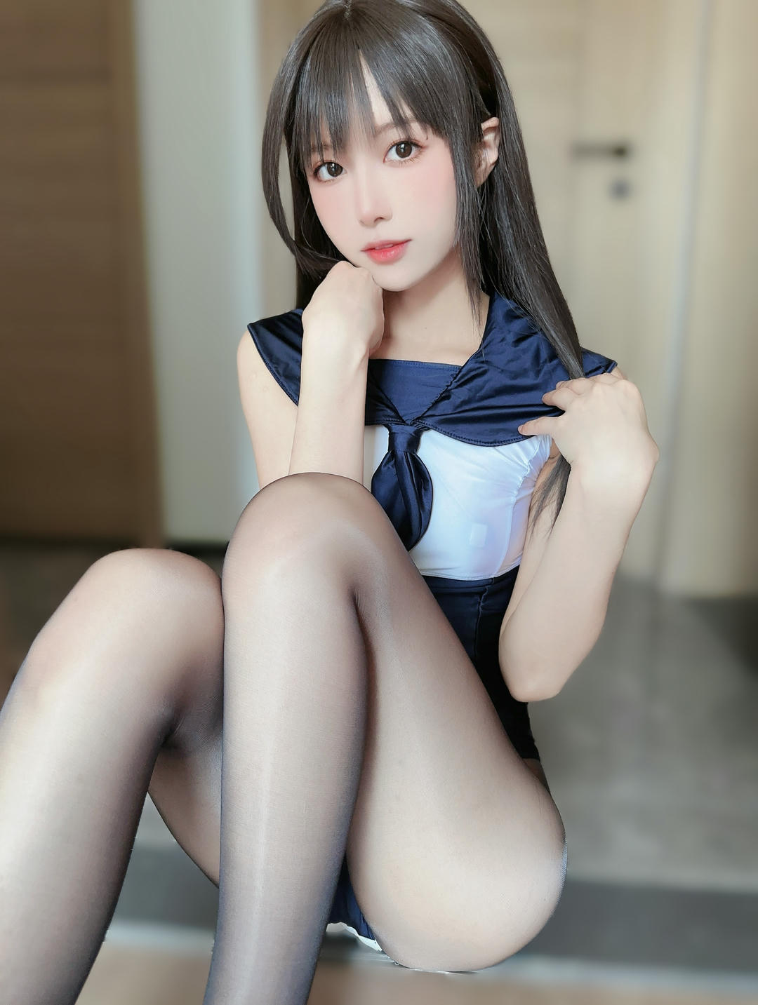 布丁大法 NO.059 无内黑丝蜜臀美腿 蓝色连体泳 [95P+6V／853MB]_第1集