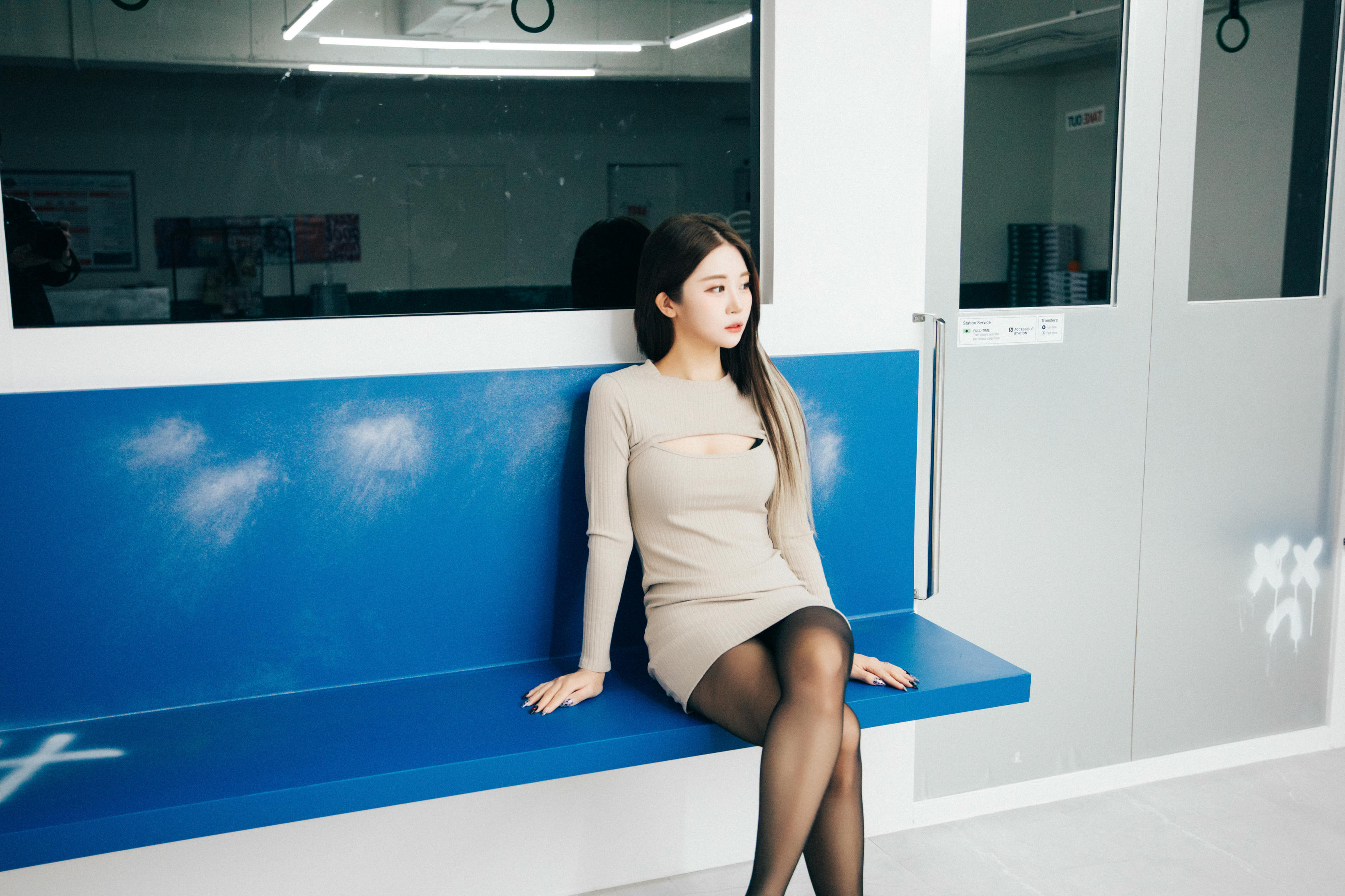 Bomi (보미) NO.061 Loozy Bondage subway [100P-2.13GB]_第1集