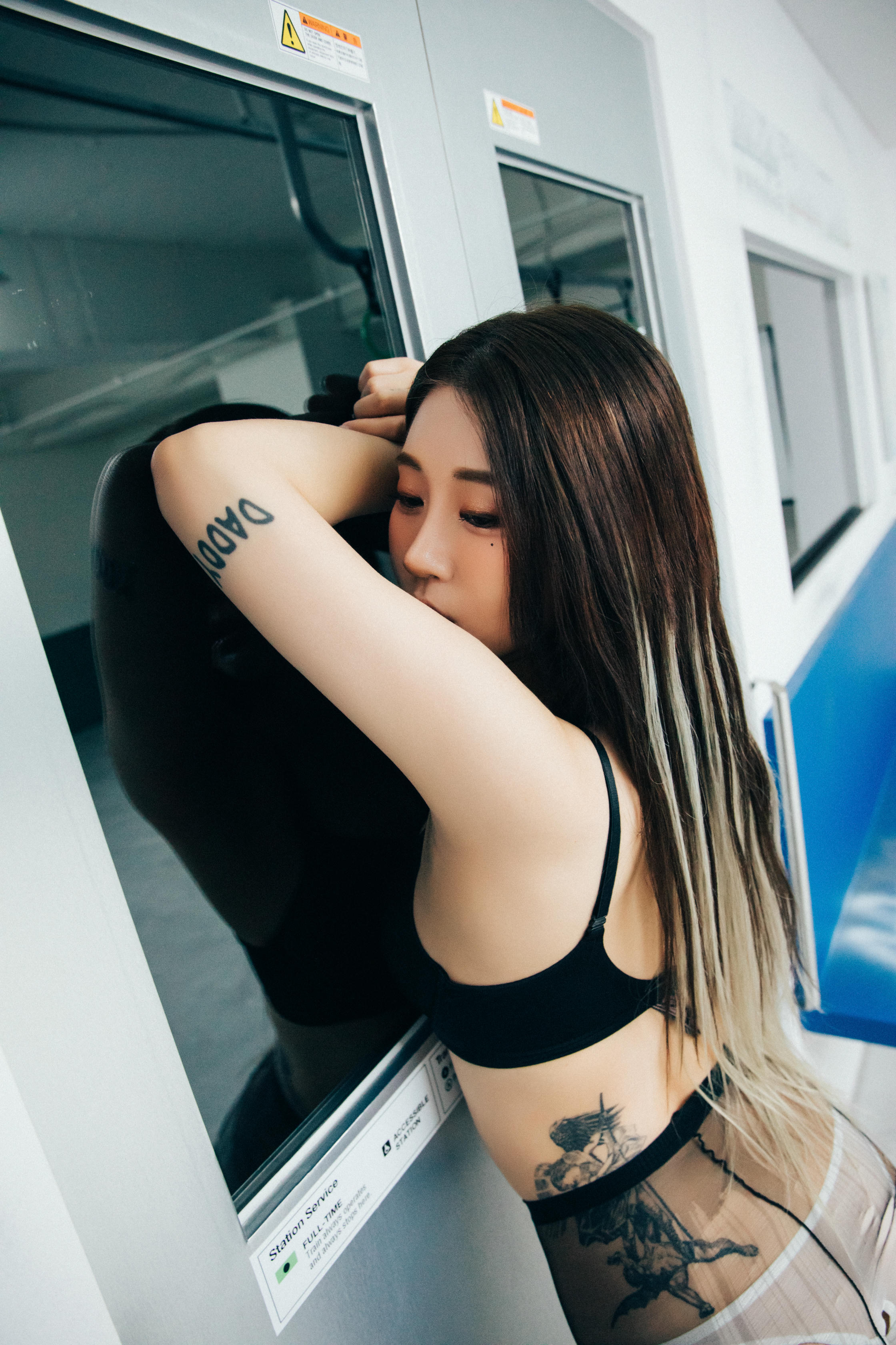 Bomi (보미) NO.061 Loozy Bondage subway [100P-2.13GB]_第3集
