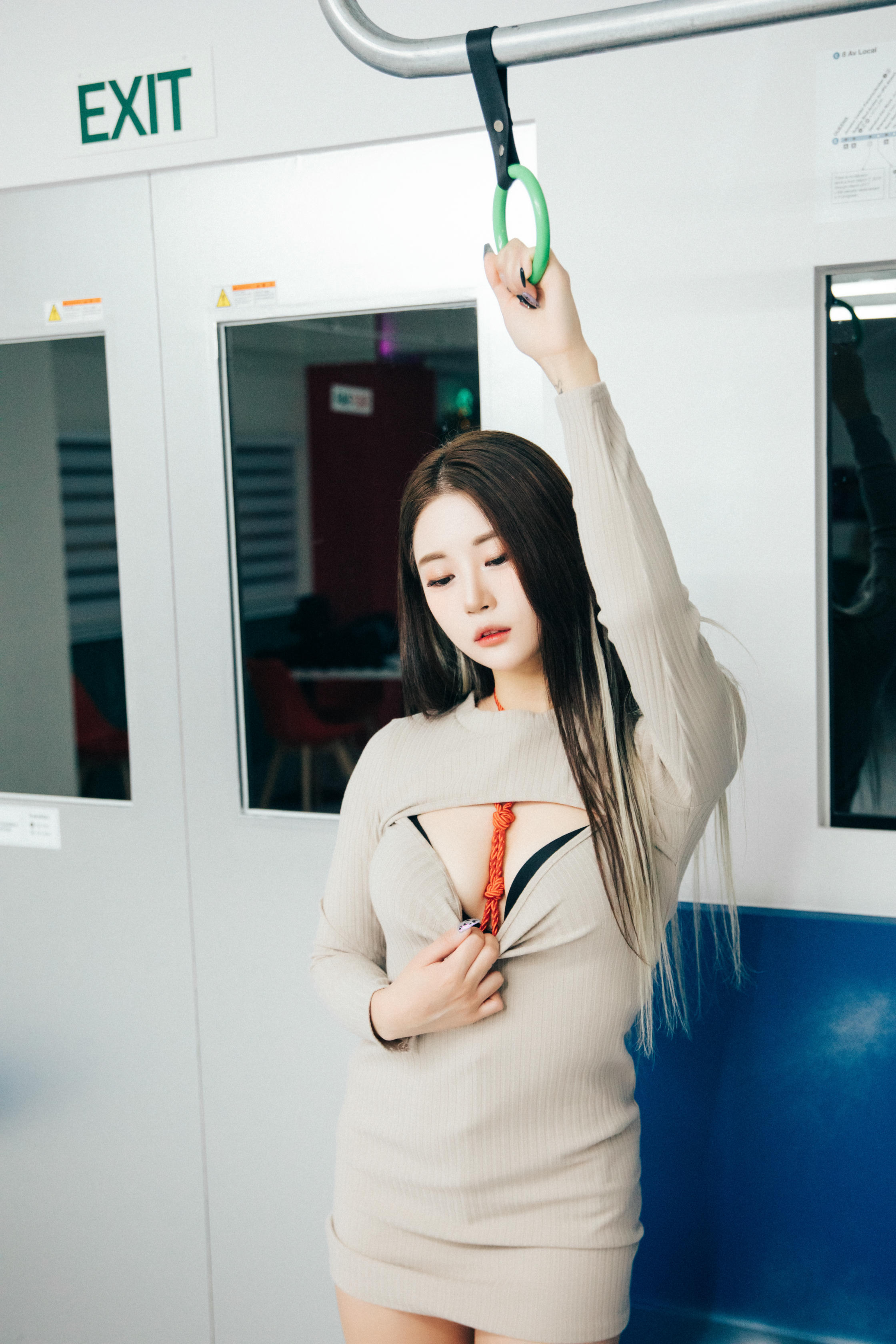 Bomi (보미) NO.061 Loozy Bondage subway [100P-2.13GB]_第5集