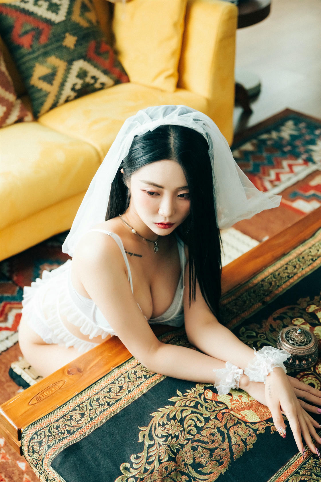 024_Loozy Bomi (보미) - Holiday [94P 137MB]_第2集