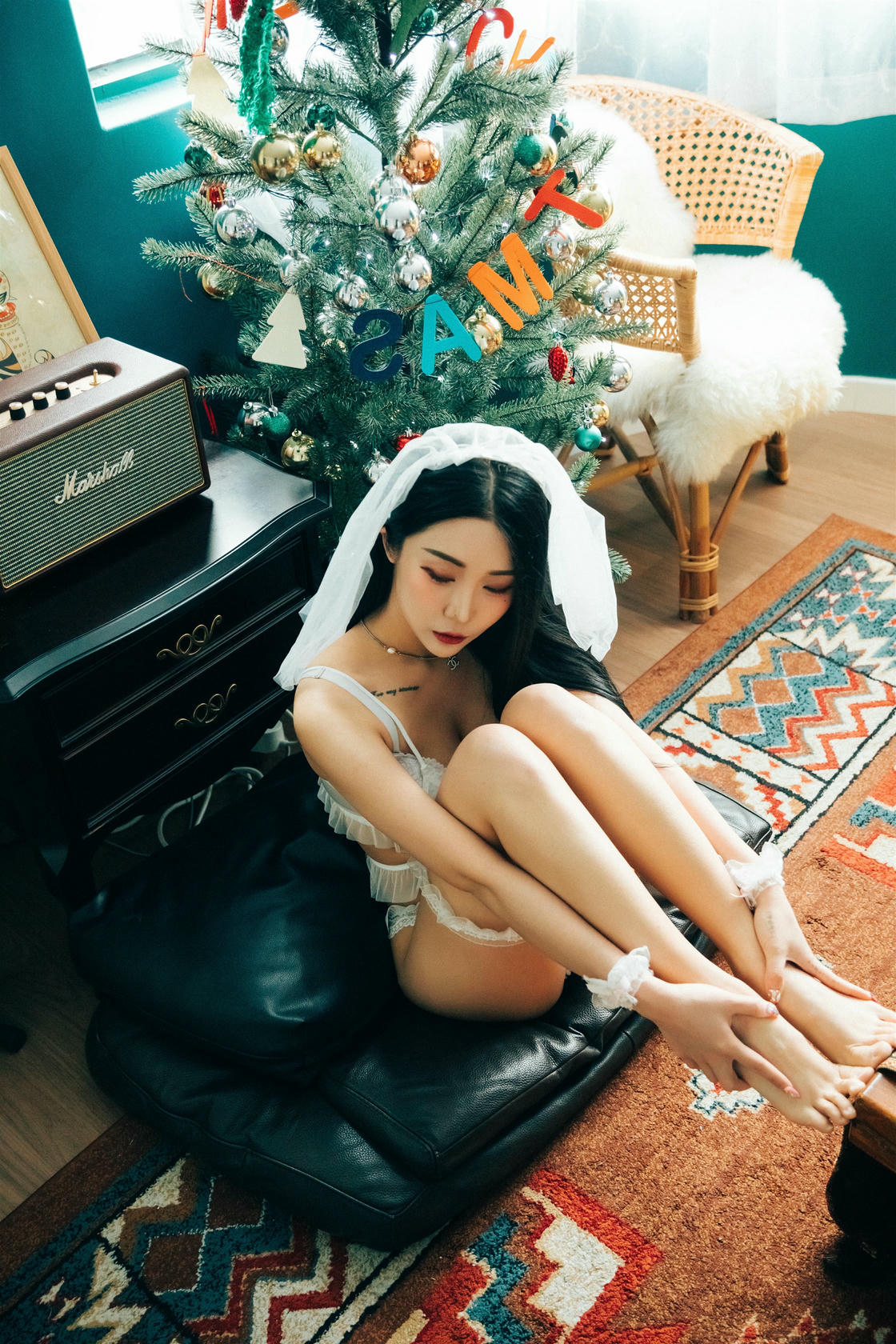 024_Loozy Bomi (보미) - Holiday [94P 137MB]_第3集
