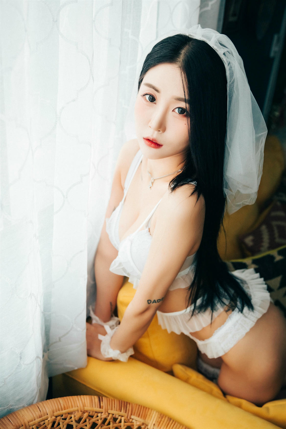 024_Loozy Bomi (보미) - Holiday [94P 137MB]_第4集
