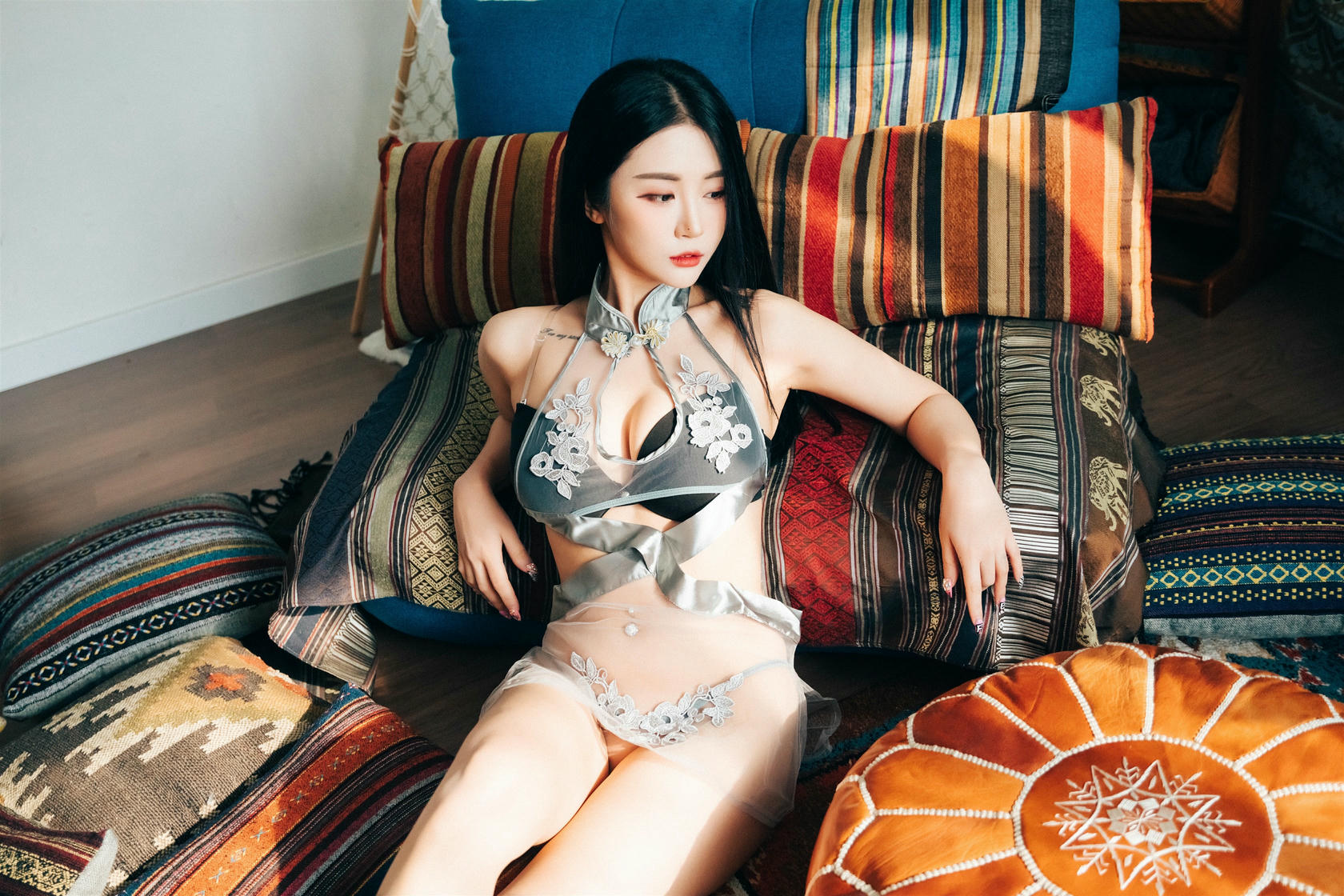 024_Loozy Bomi (보미) - Holiday [94P 137MB]_第4集