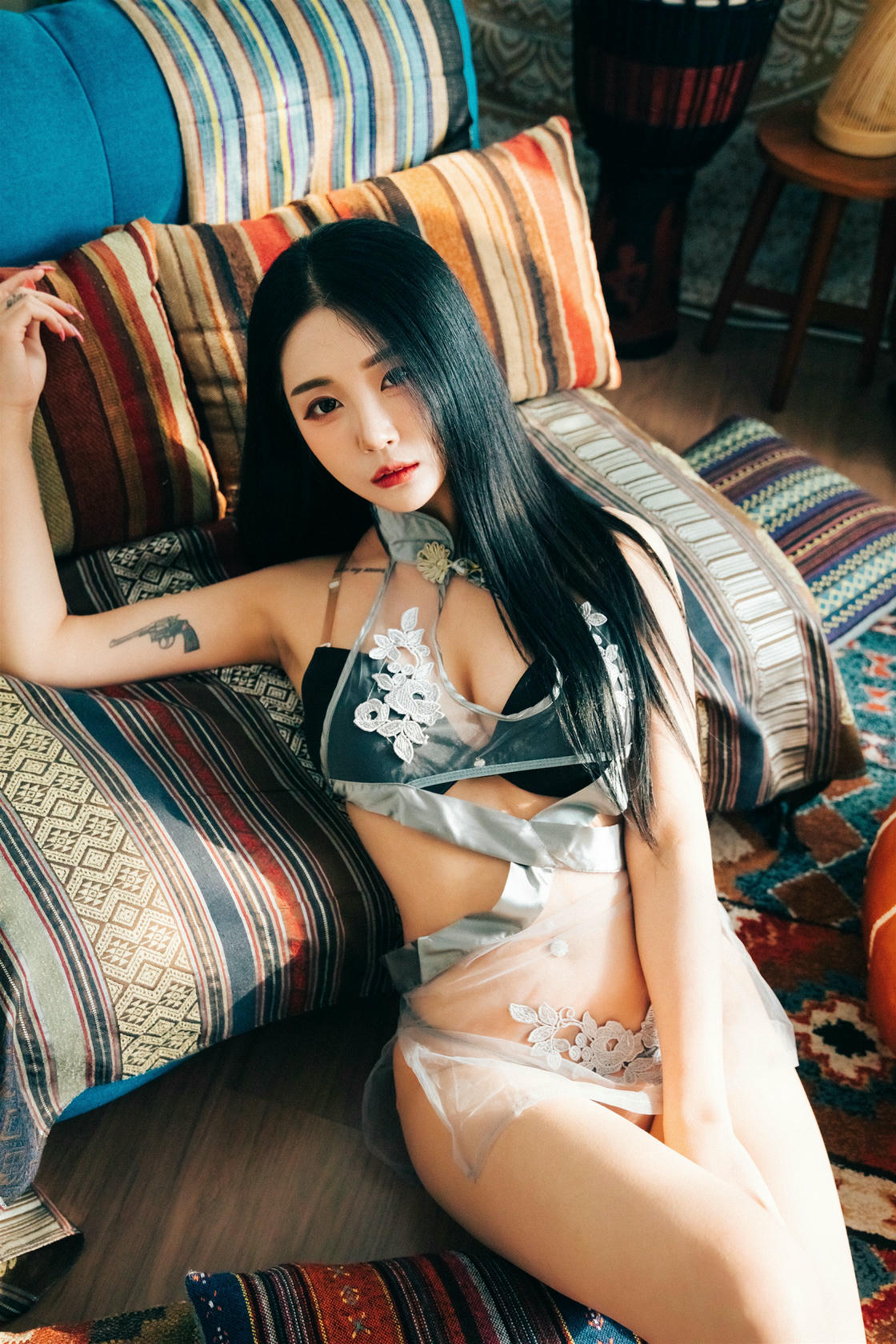 024_Loozy Bomi (보미) - Holiday [94P 137MB]_第4集