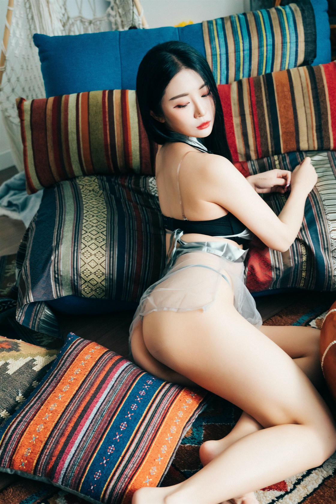 024_Loozy Bomi (보미) - Holiday [94P 137MB]_第4集