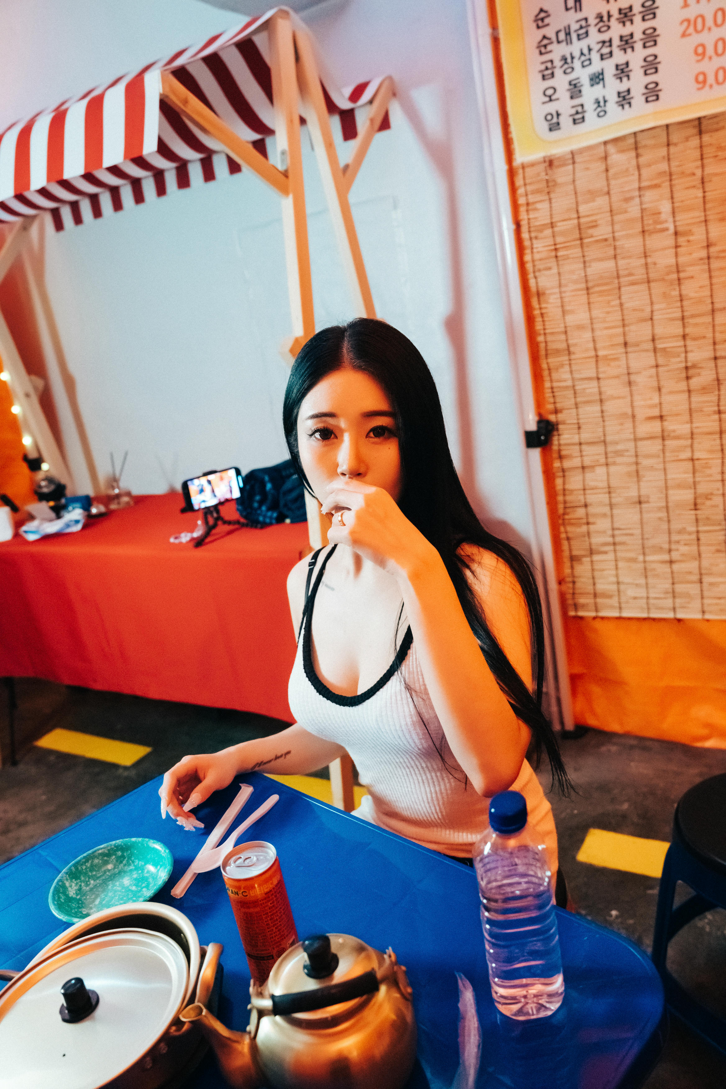 Bomi (보미) NO.084 Loozy Street Stall [112P5V／3.23GB]_第1集